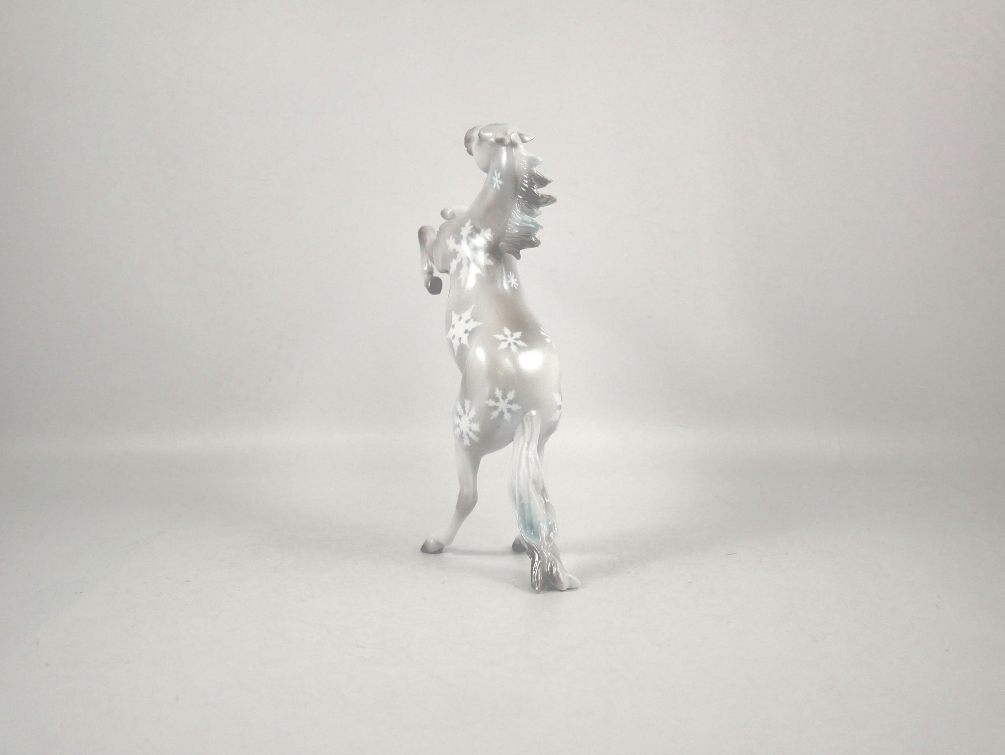 JACK FROST-OOAK SNOWFLAKE DECORATOR REARING PEBBLES BY ELLEN ROBBINS 12/22/20