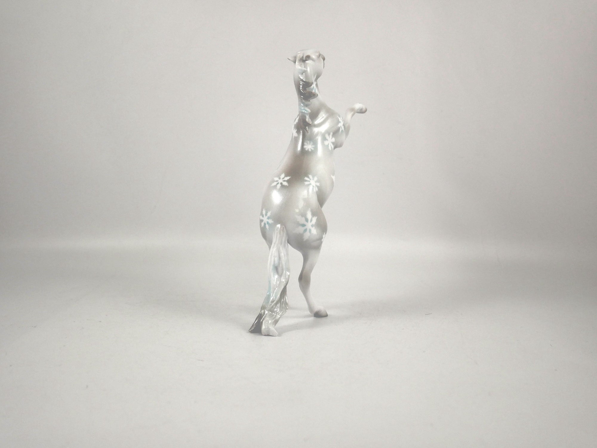 JACK FROST-OOAK SNOWFLAKE DECORATOR REARING PEBBLES BY ELLEN ROBBINS 12/22/20