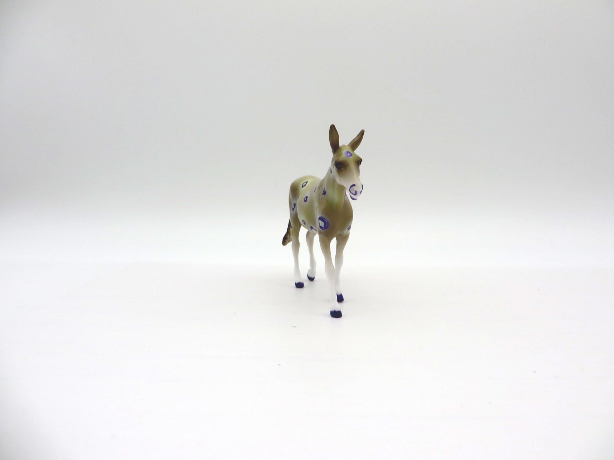 Leopardus-OOAK Chip Mule Deco Sea Slug Painted By Ellen Robbins 7/16/21