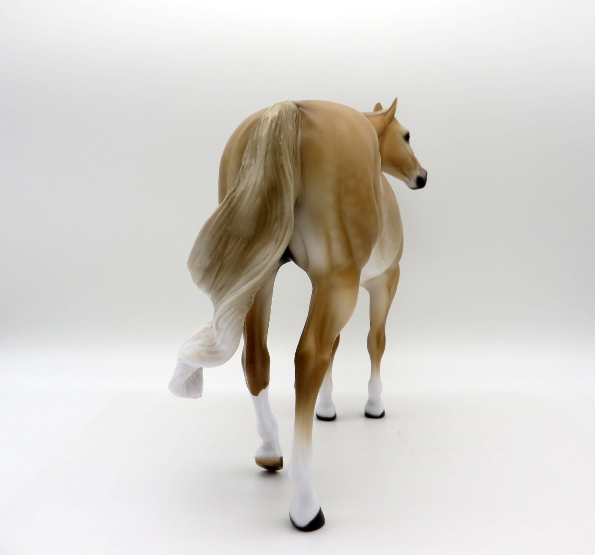 Letting Go-Le-20 Light Sorrel ISH CM  Painted By Audrey Dixon EQ 21