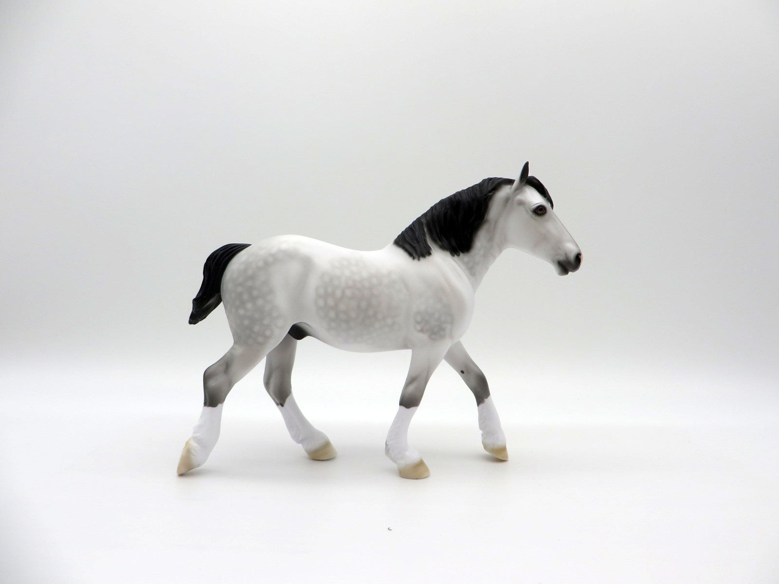 Lulani-OOAK Dapple Grey Trotting Drafter Pebbles SHCF 2021