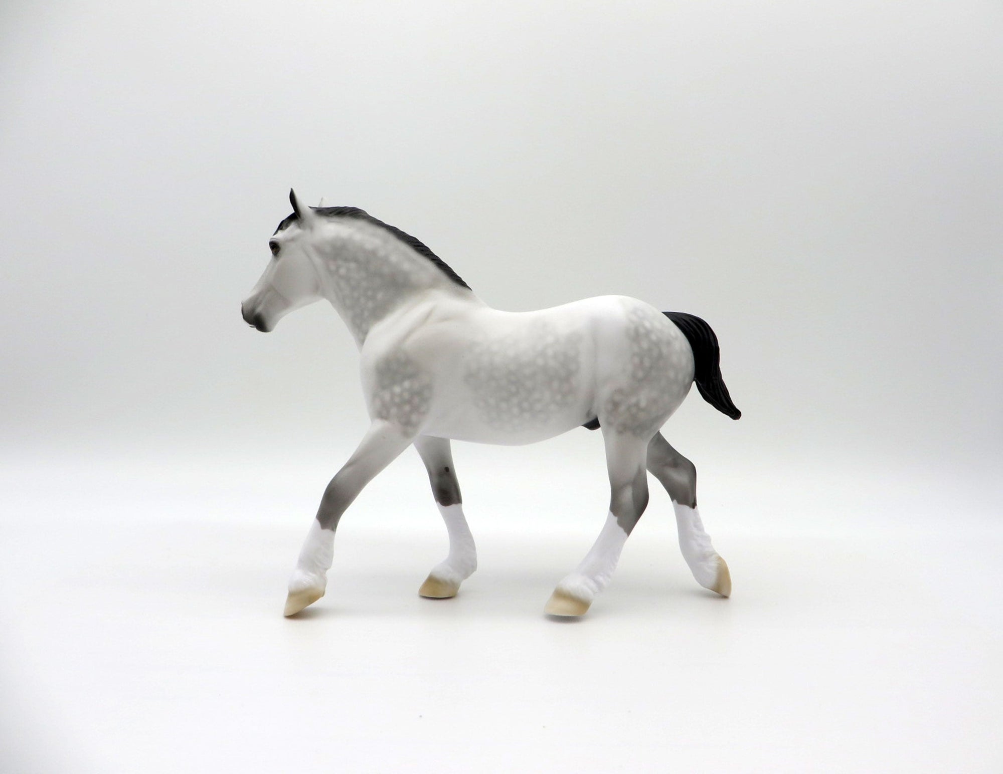 Lulani-OOAK Dapple Grey Trotting Drafter Pebbles SHCF 2021