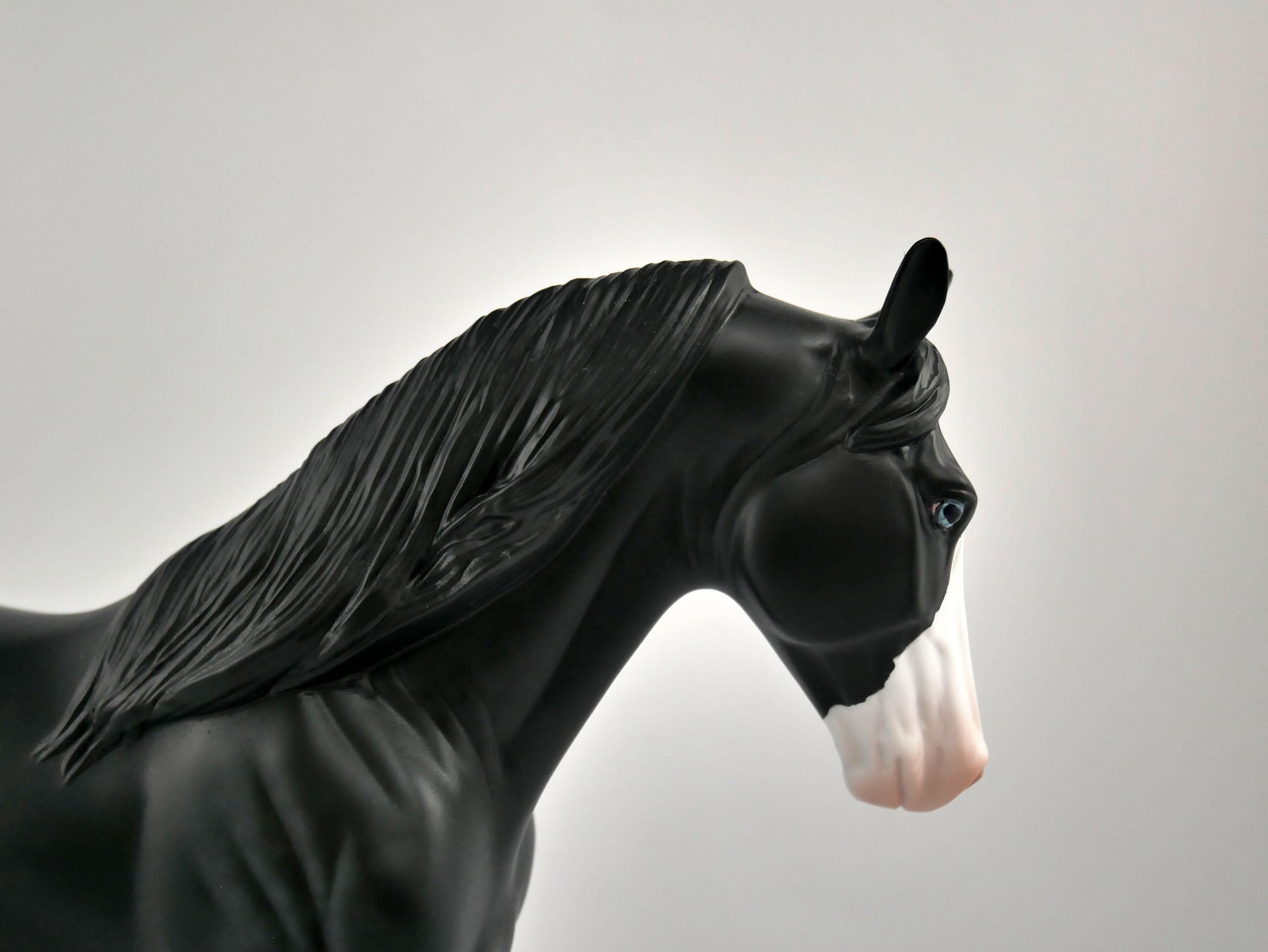 MAGPIE-OOAK DAPPLED BLACK TENNESSEE WALKER BY ELLEN ROBBINS 12/09/20