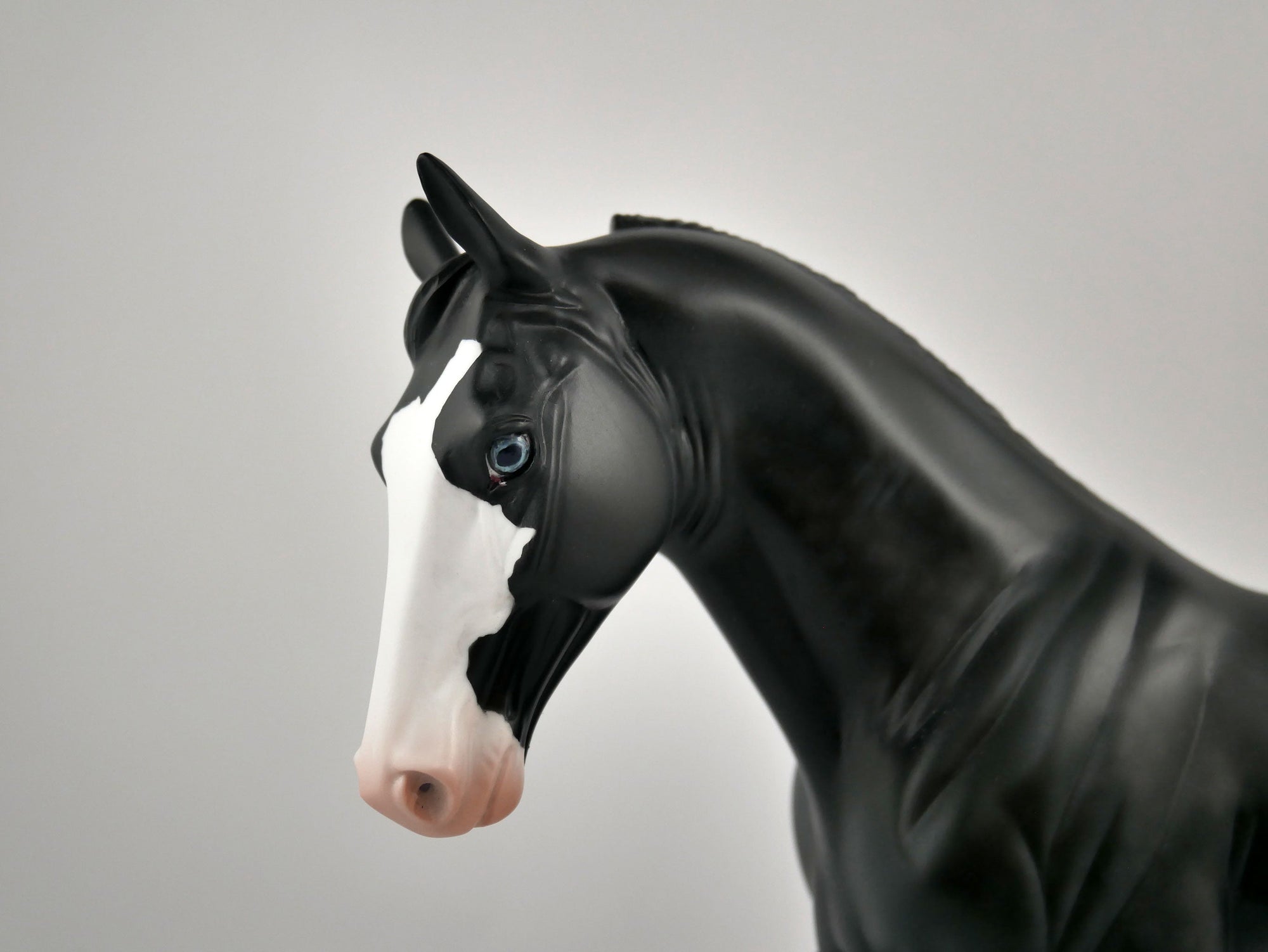 MAGPIE-OOAK DAPPLED BLACK TENNESSEE WALKER BY ELLEN ROBBINS 12/09/20