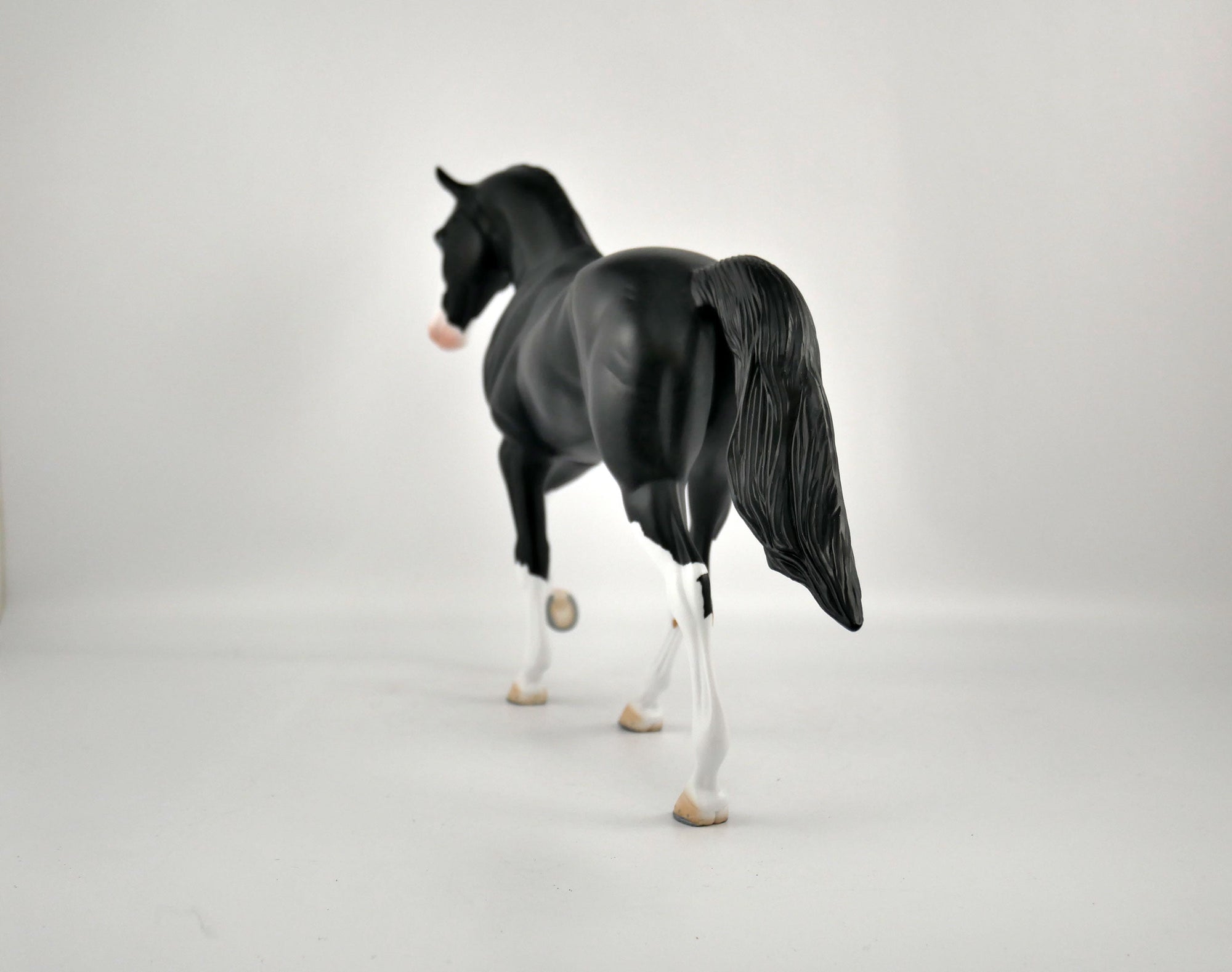 MAGPIE-OOAK DAPPLED BLACK TENNESSEE WALKER BY ELLEN ROBBINS 12/09/20