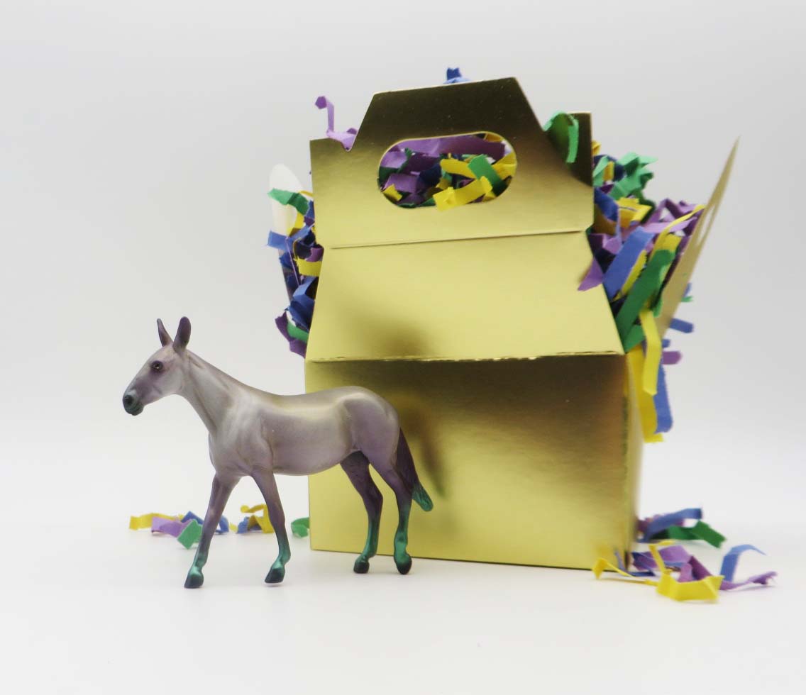 Mardi Gras 2023 Grab Bag - Decorator Chips!!! 😍 One Per Person Please