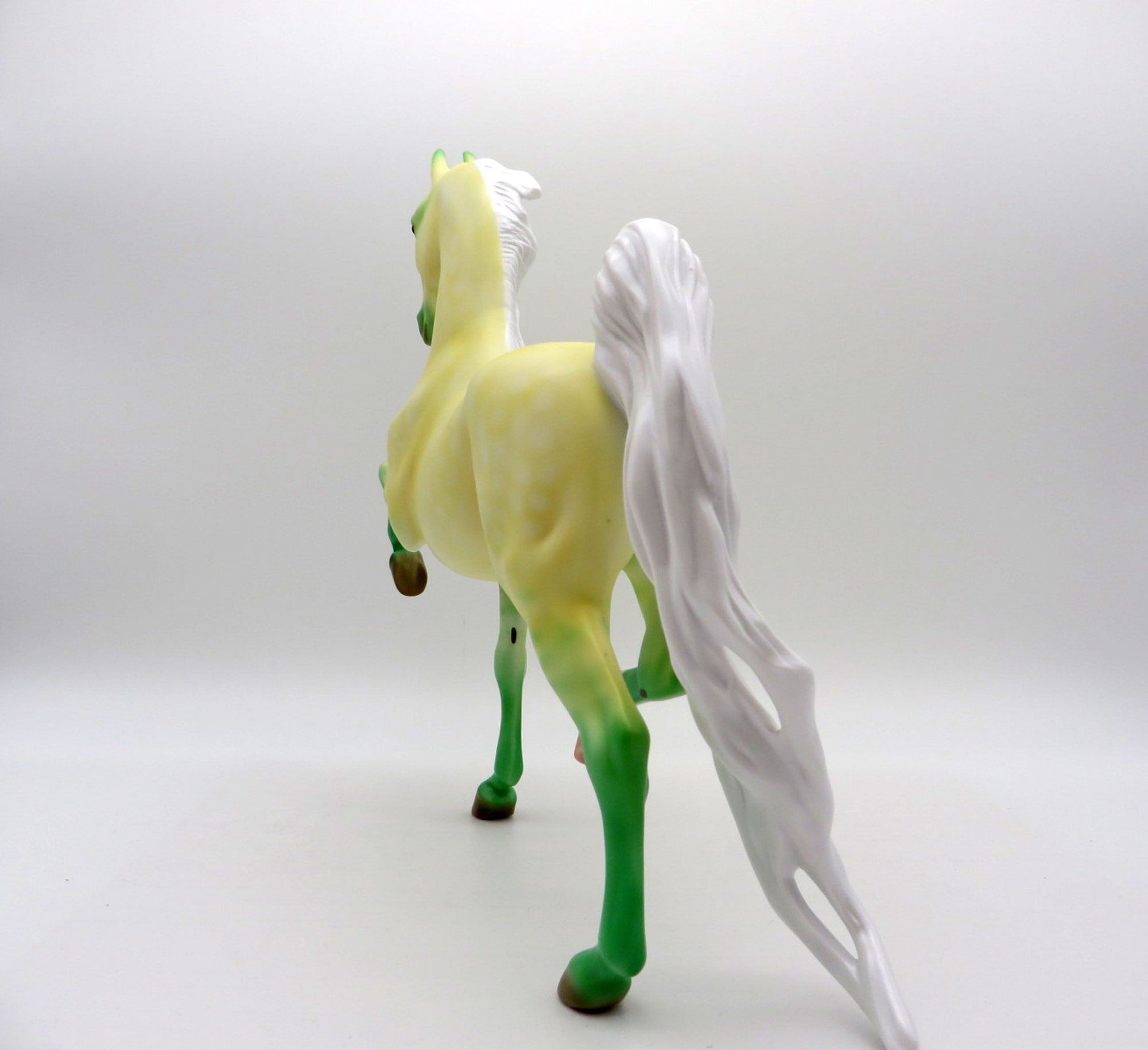 Mello Yellow-OOAK Deco Saddlebred Painted By Ellen Robbins  6/4/21