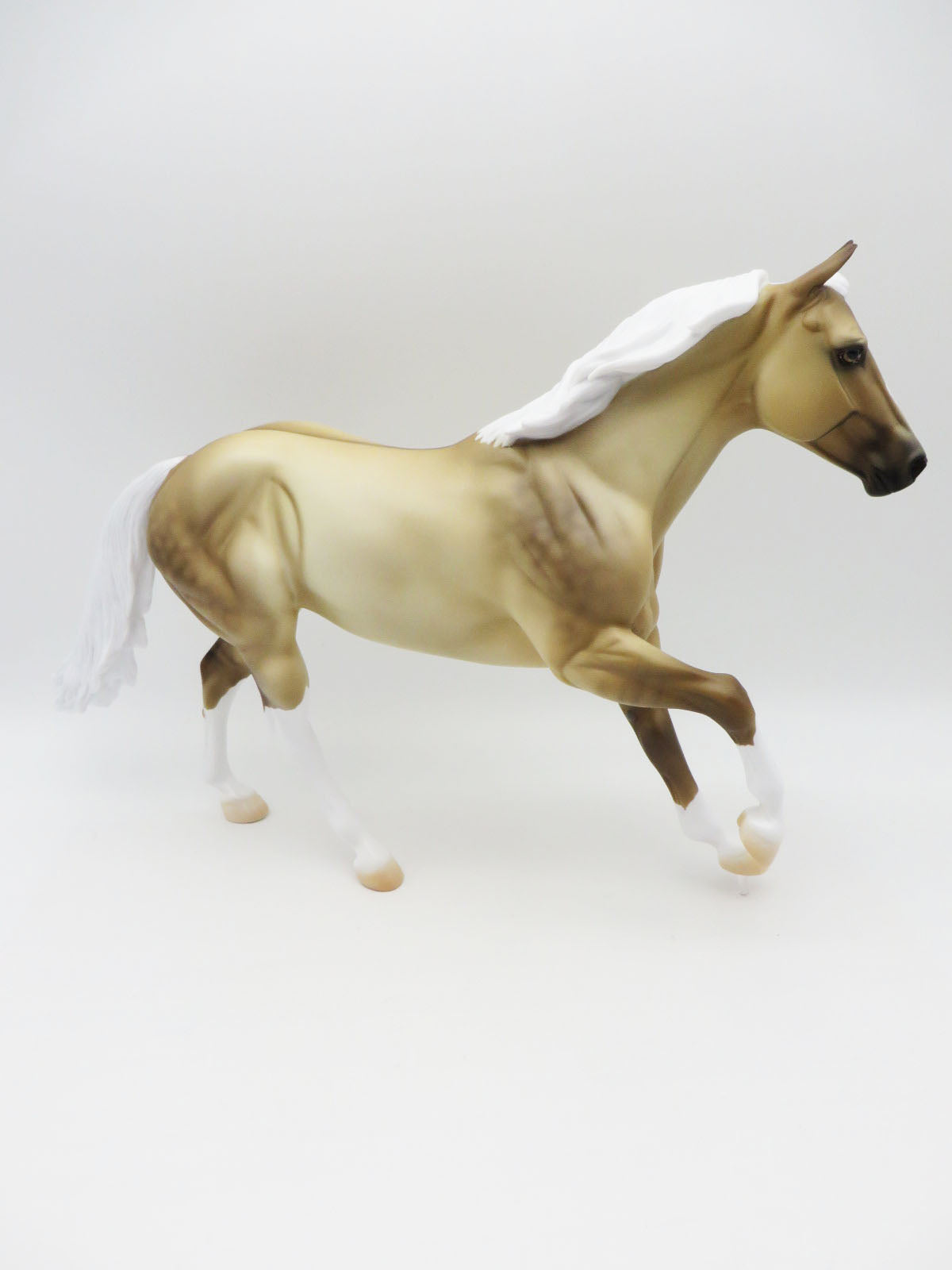 Minstrel of the Dawn - OOAK - Dappled Dunalino Foundation Quarter Horse - Painted By Ellen Robbins - MM22