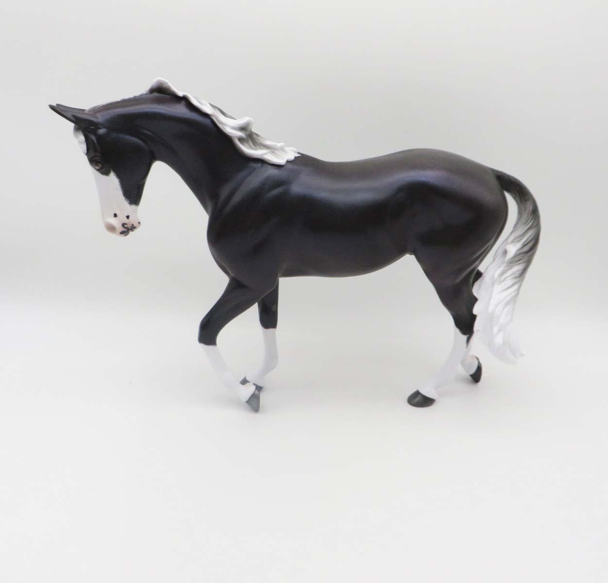 Mistick Krewe Of Comus - OOAK - Decorator Thoroughbred By Ellen Robbins - Mardi Gras 2023 - MG23
