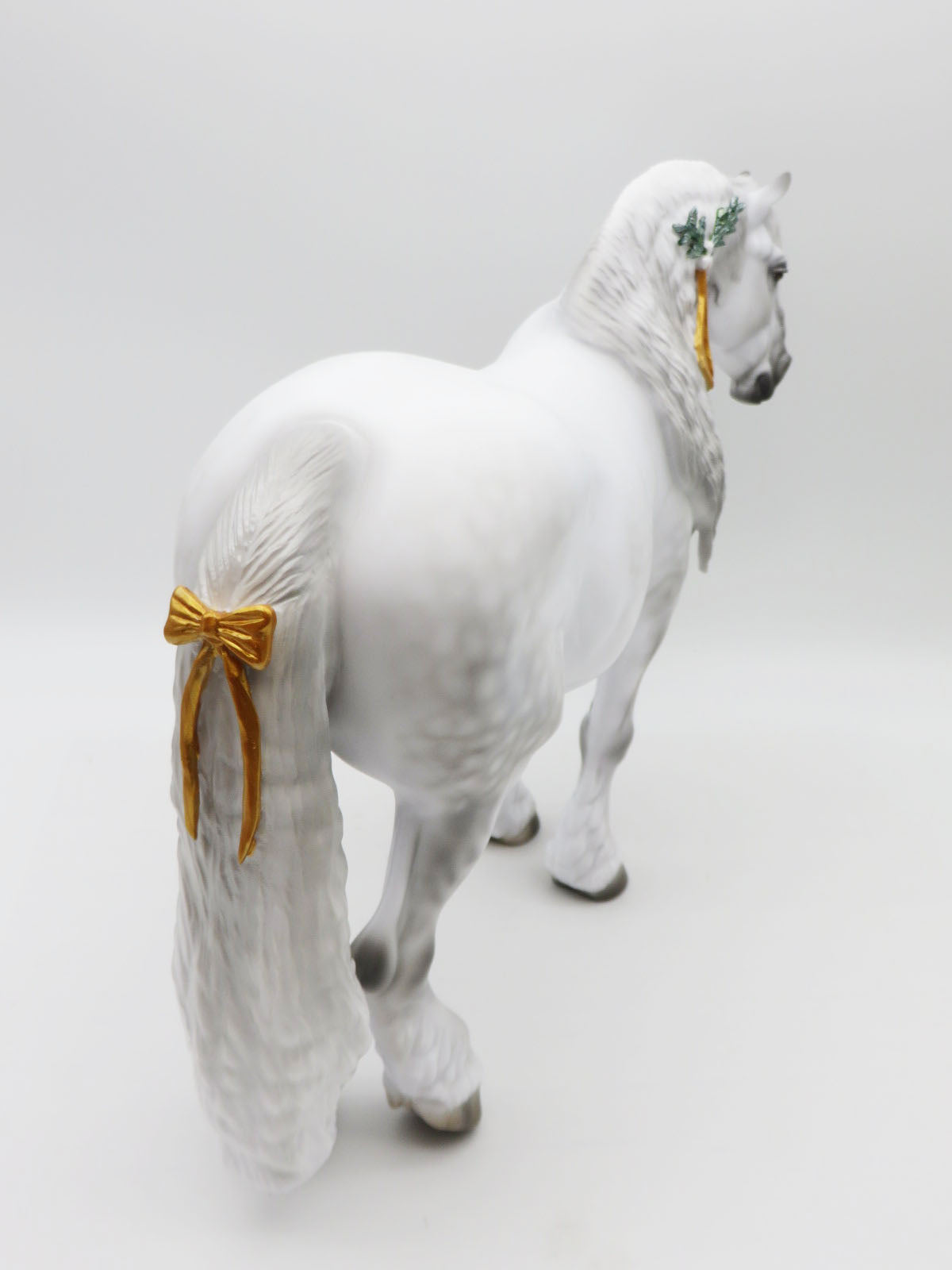 Mistletoe Kisses - LE 30 - Glossy Dapple Light Grey Heavy Draft/Bunny By Jess Hamill - Christmas Tails 2022 - CT22