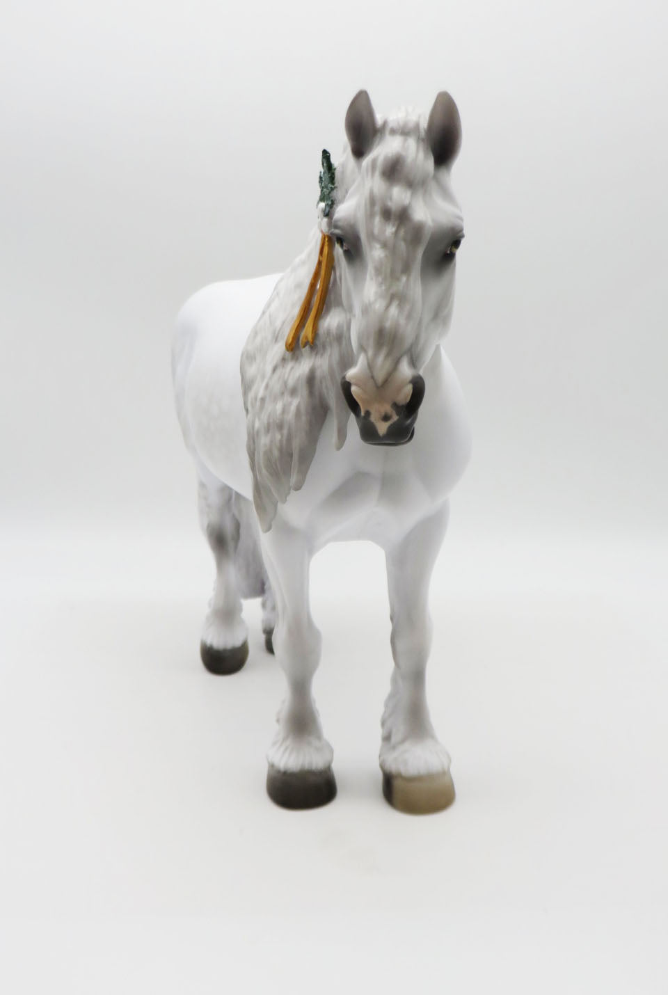 SAMPLE of Mistletoe Kisses Glossy Dapple Light Grey Heavy Draft/Bunny By Jess Hamill HS23