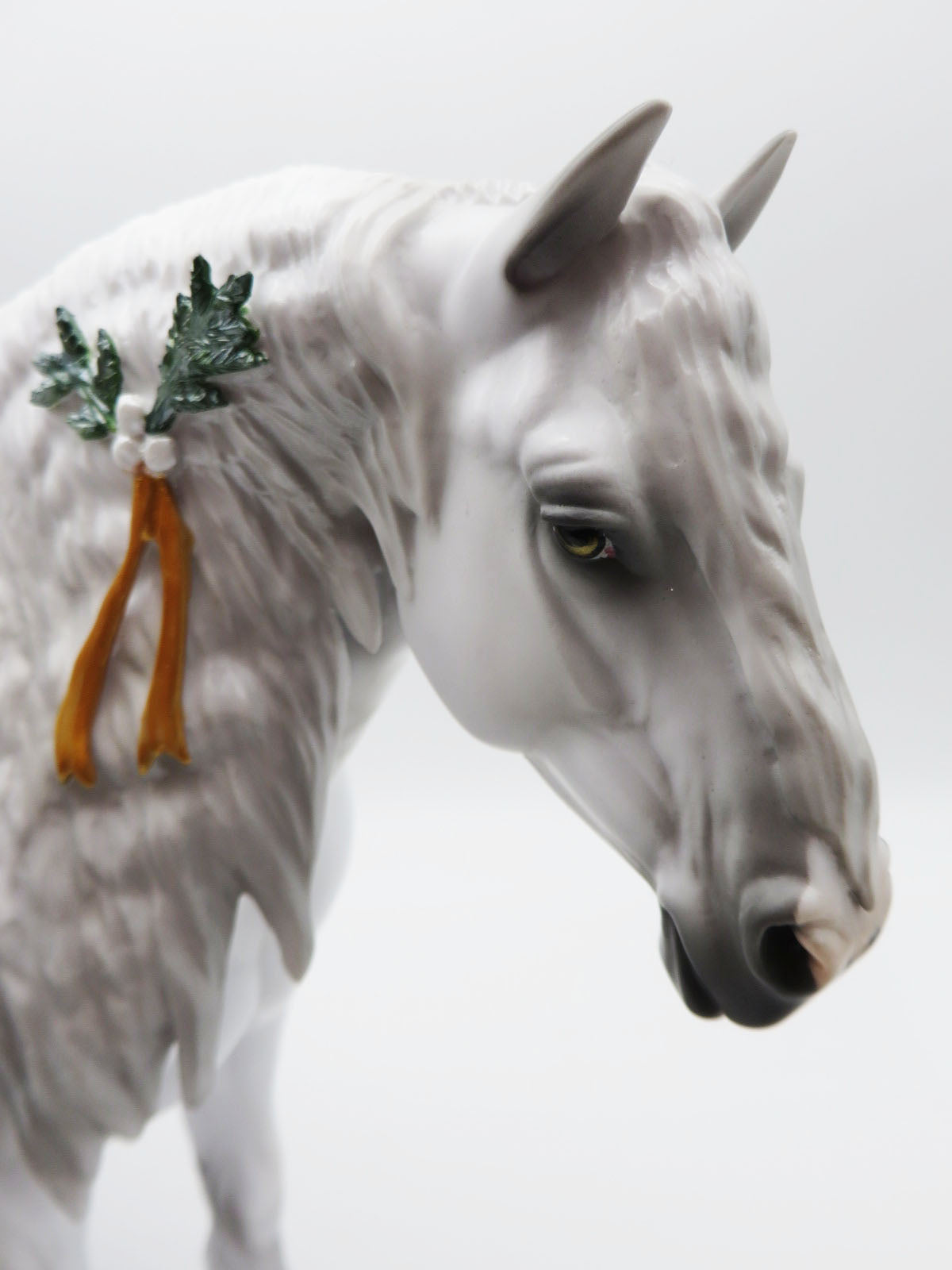 SAMPLE of Mistletoe Kisses Glossy Dapple Light Grey Heavy Draft/Bunny By Jess Hamill HS23