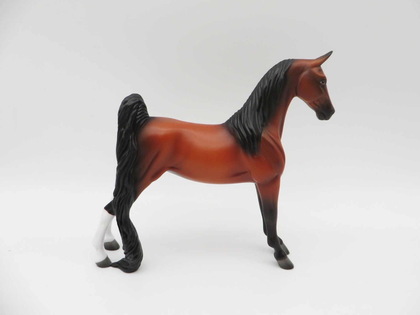 Mulled Wine - OOAK - Chestnut Pebble Saddlebred By Angela Marleau - Christmas Tails 2022 - CT22