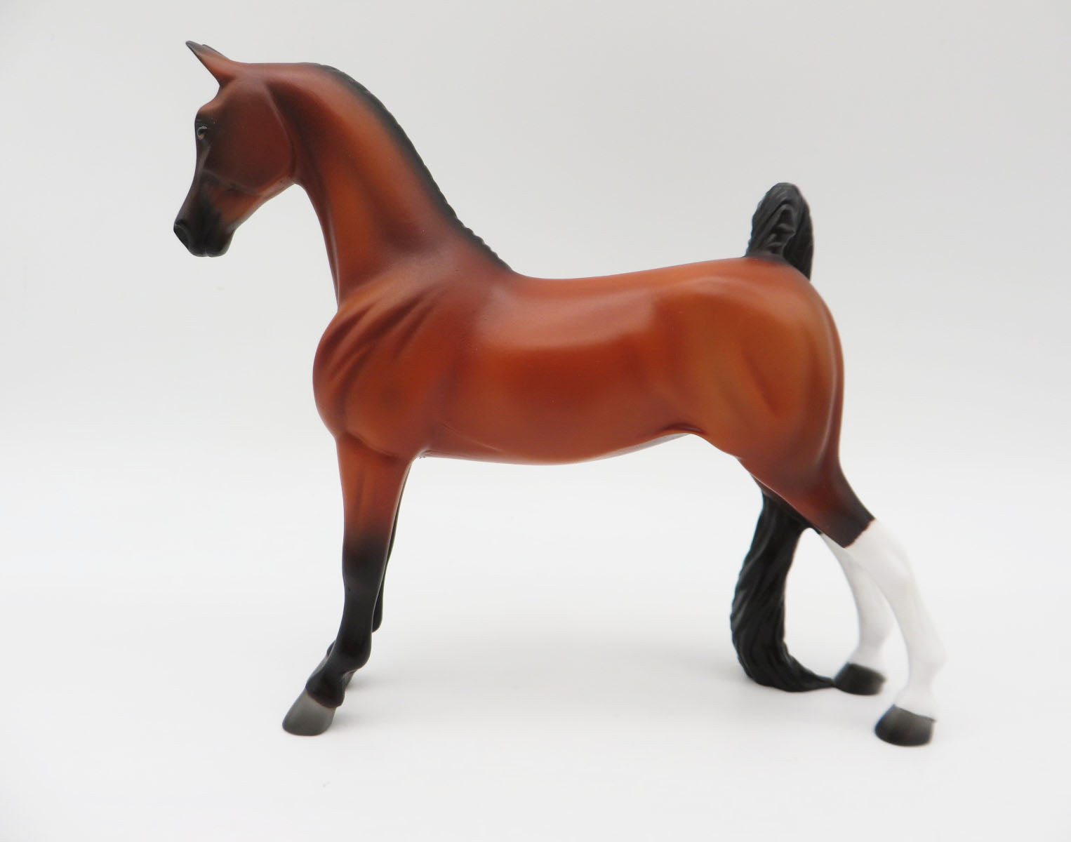 Mulled Wine - OOAK - Chestnut Pebble Saddlebred By Angela Marleau - Christmas Tails 2022 - CT22