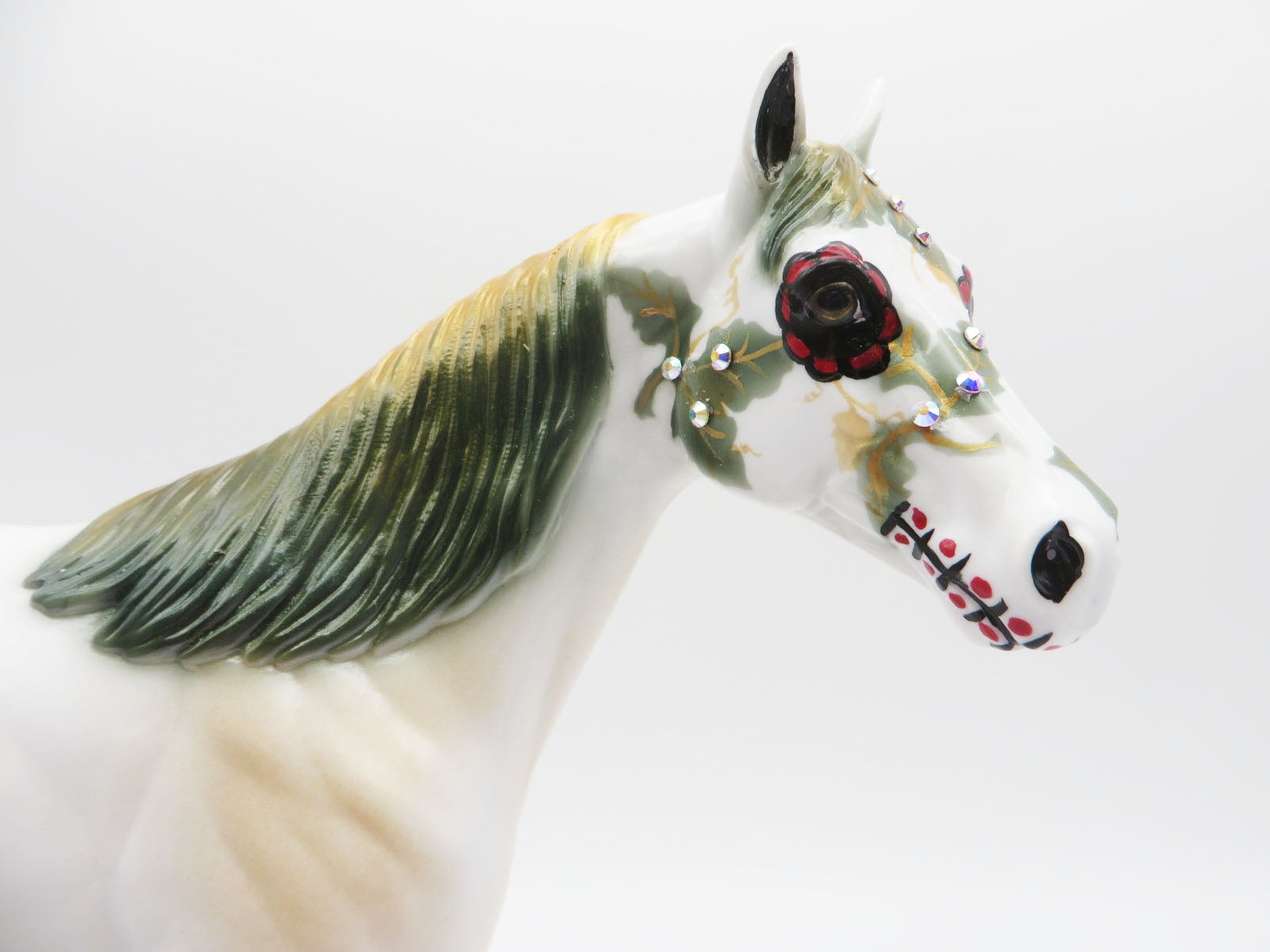 NATURES FIRST  - OOAK  DECORATOR SUGAR SKULL ISH BY DAWN QUICK LHS 22