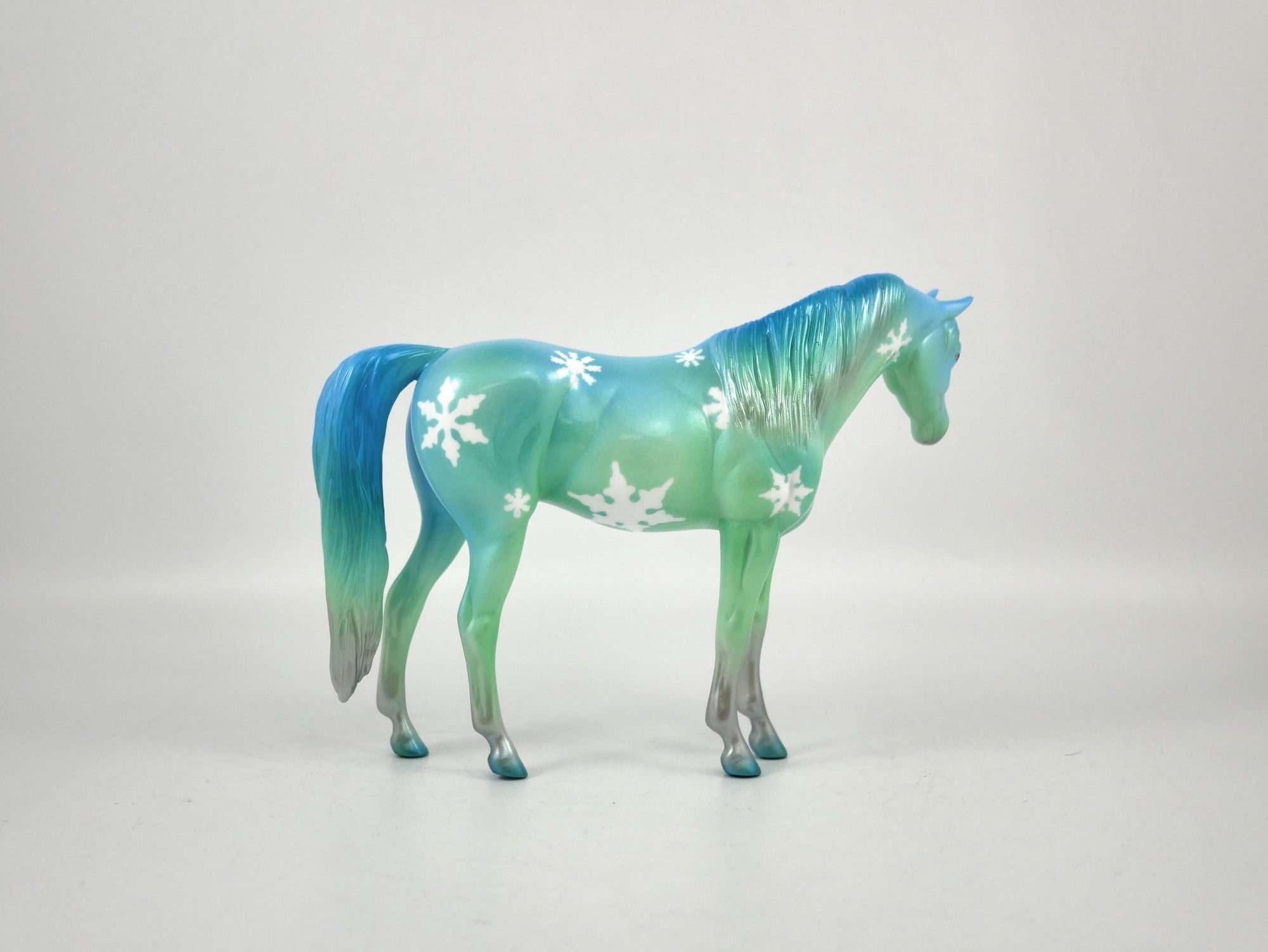 NORTHERN LIGHTS-OOAK SNOWFLAKE DECORATOR  PEBBLES ARABIAN BY ELLEN ROBBINS 12/22/20