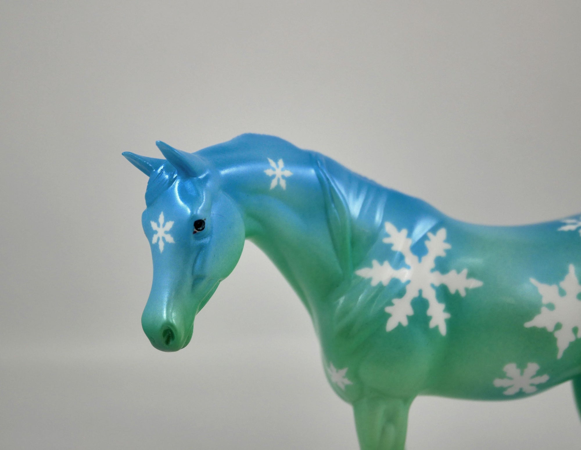 NORTHERN LIGHTS-OOAK SNOWFLAKE DECORATOR  PEBBLES ARABIAN BY ELLEN ROBBINS 12/22/20