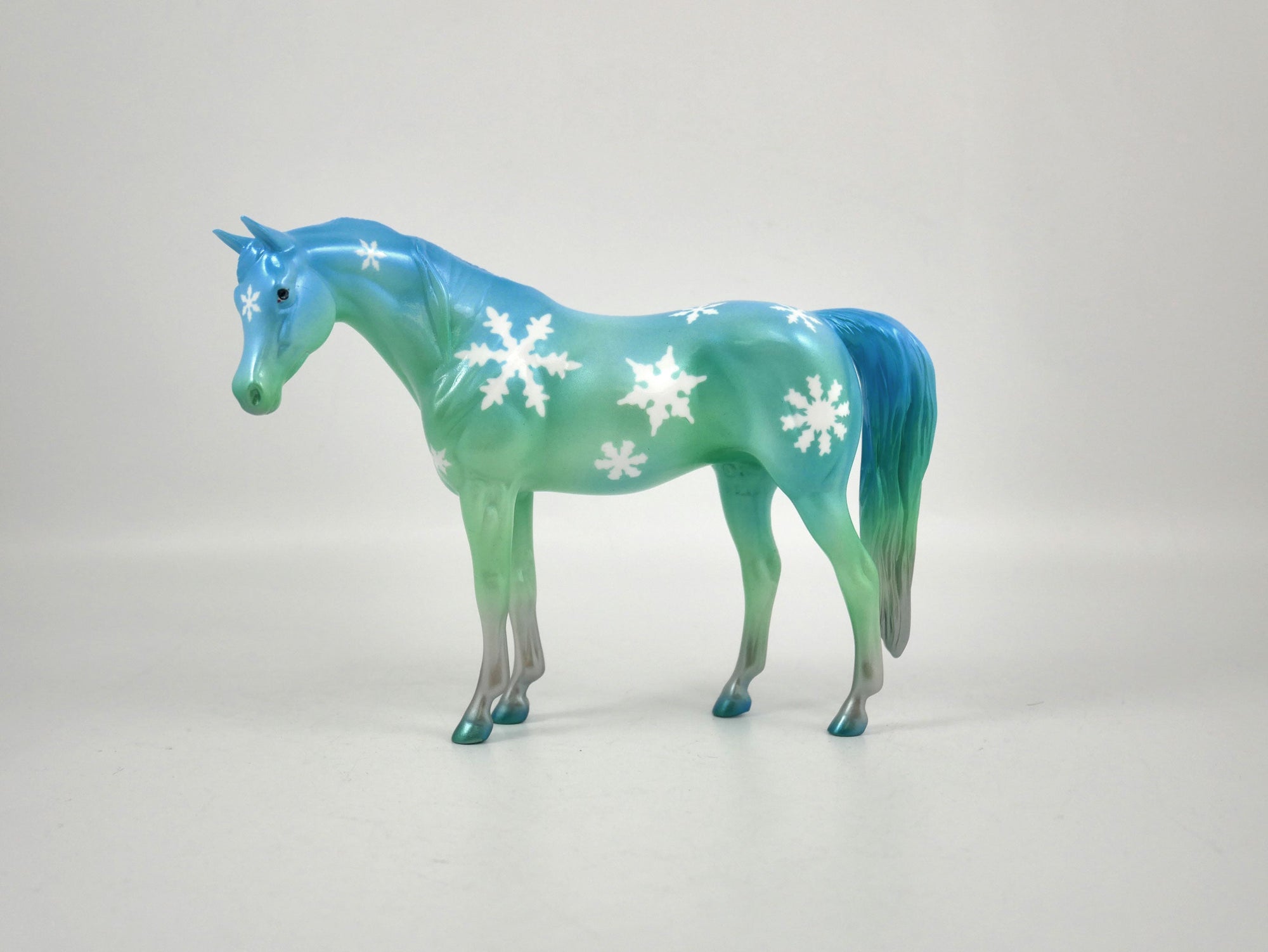 NORTHERN LIGHTS-OOAK SNOWFLAKE DECORATOR  PEBBLES ARABIAN BY ELLEN ROBBINS 12/22/20