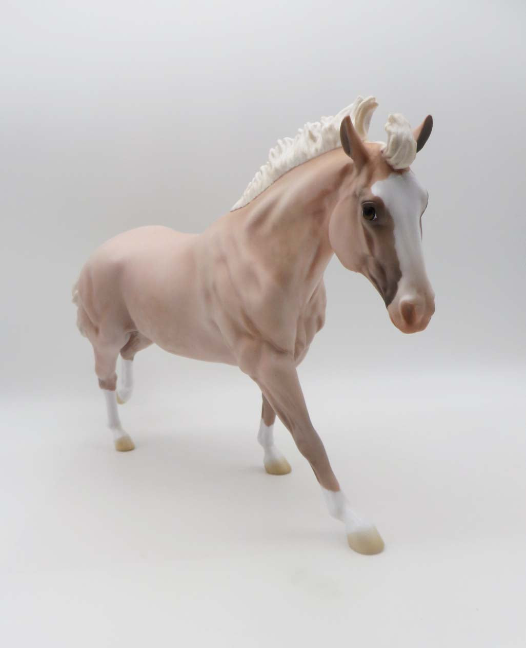 Ocarina  OOAK  Decorator Running Stock Horse by Jess Hamill SHCF23