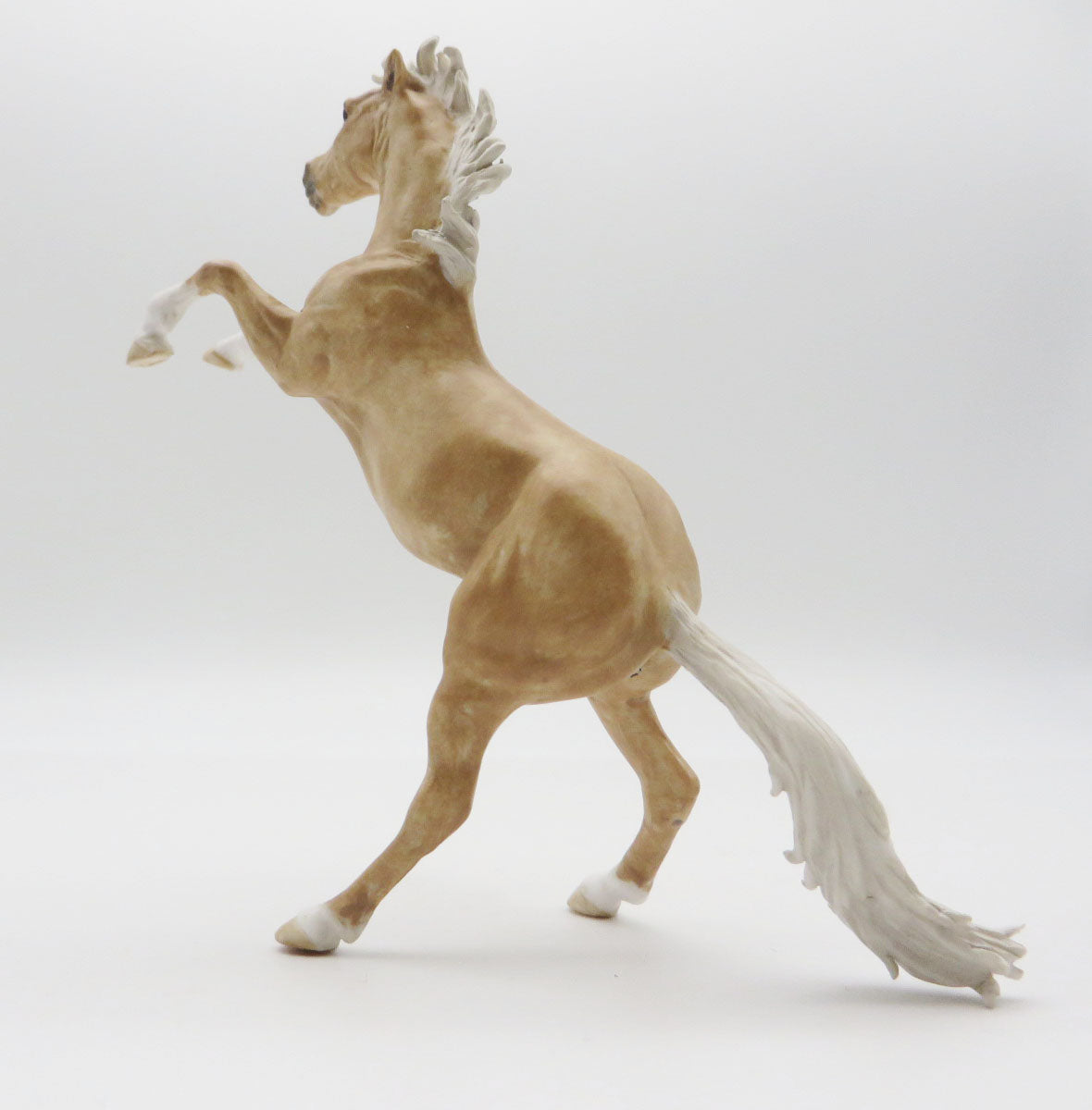 PINNACLE - OOAK  Rearing Chip LHS 22