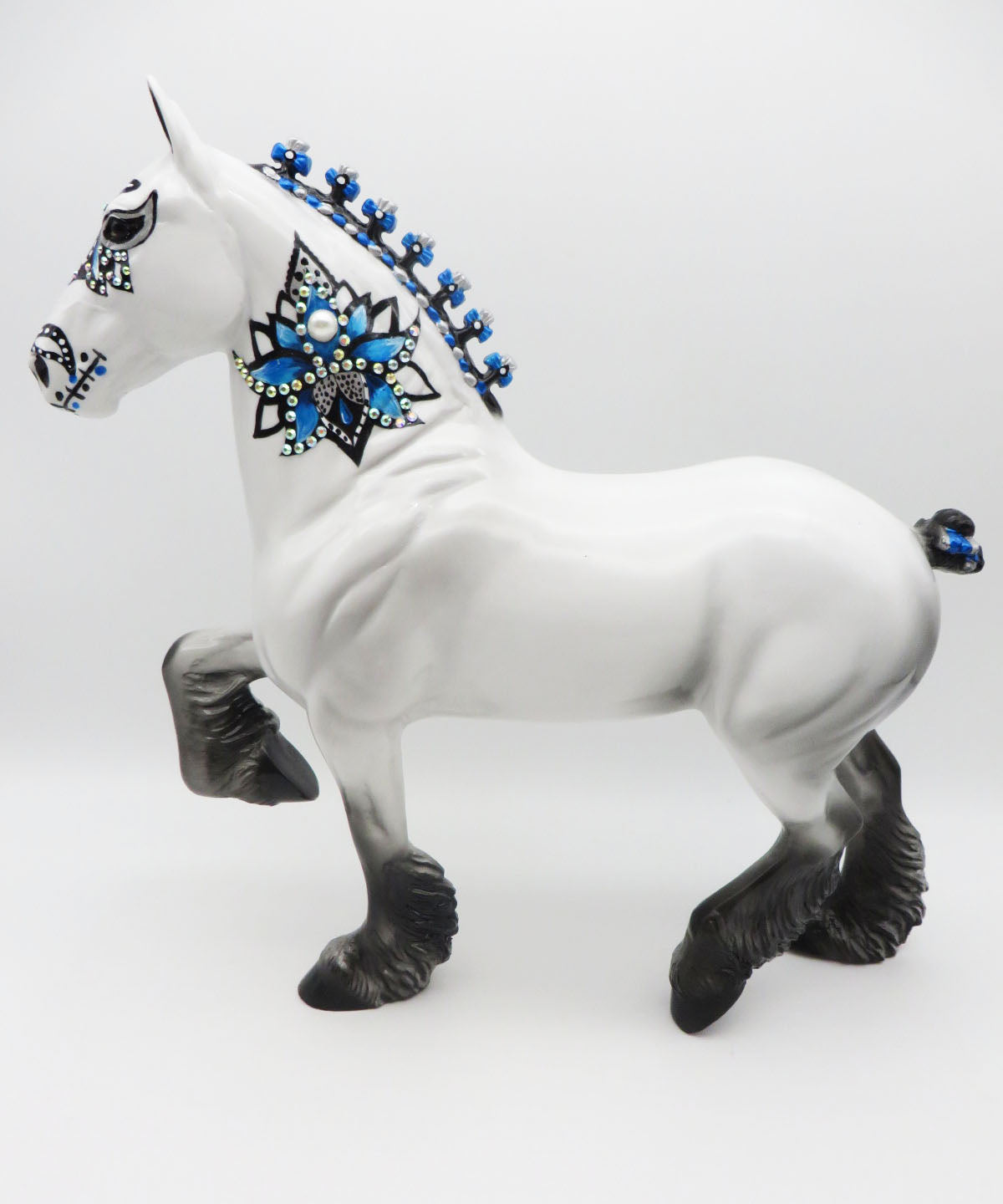 Pearlman - OOAK - Decorator Sugar Skull By Dawn Quick - MM22