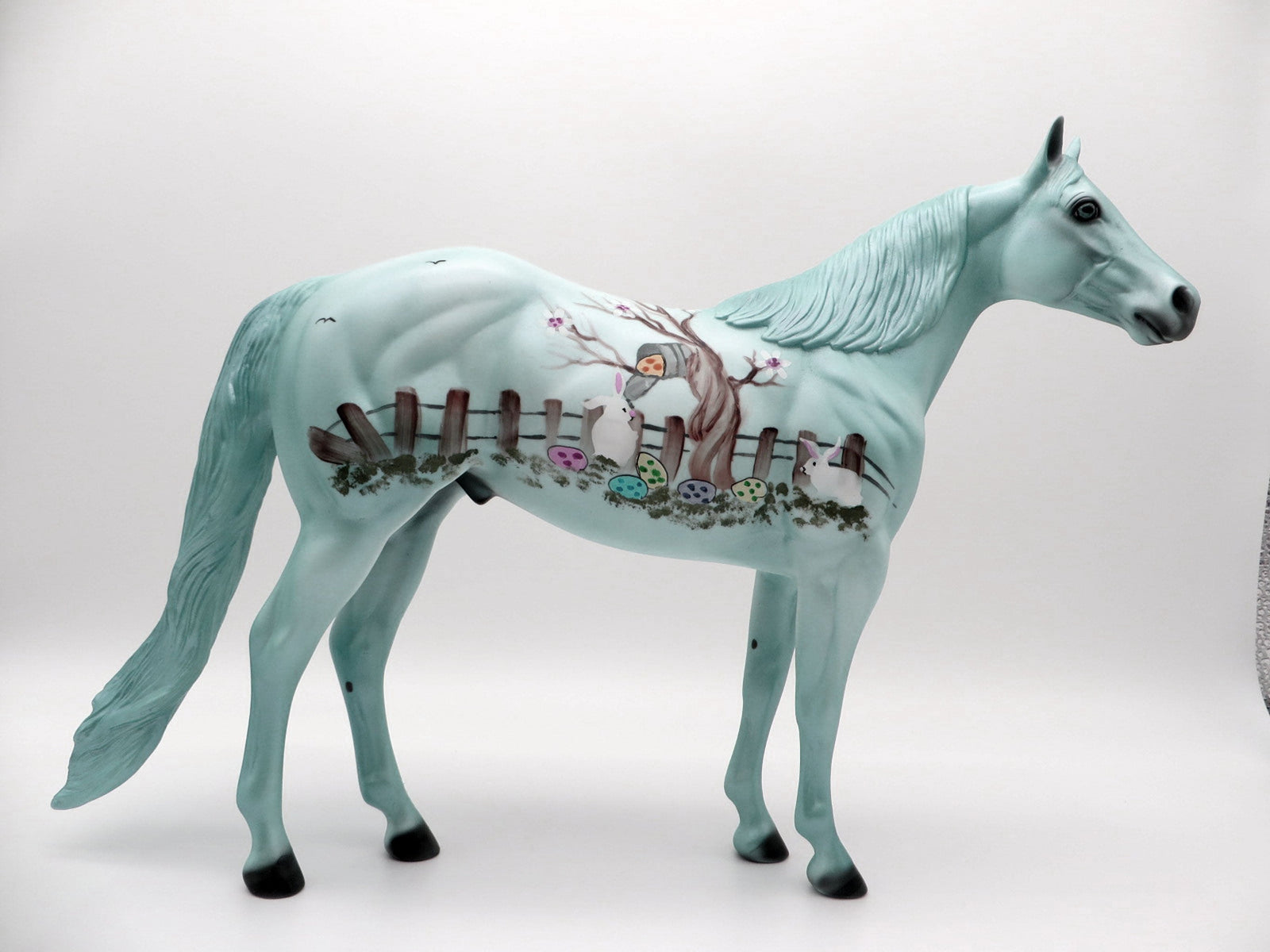 Peter Cotton Tail-ISH Decorator Easter 2021