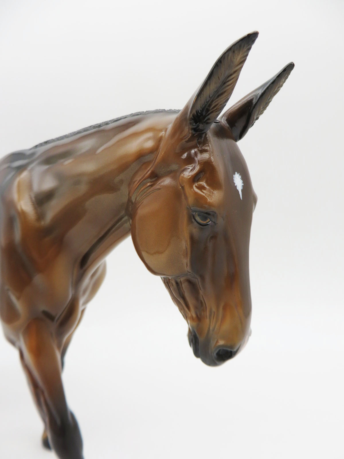 Pinecone Jewel - OOAK - Glossy Bay Mule - by Al Katt - CT22