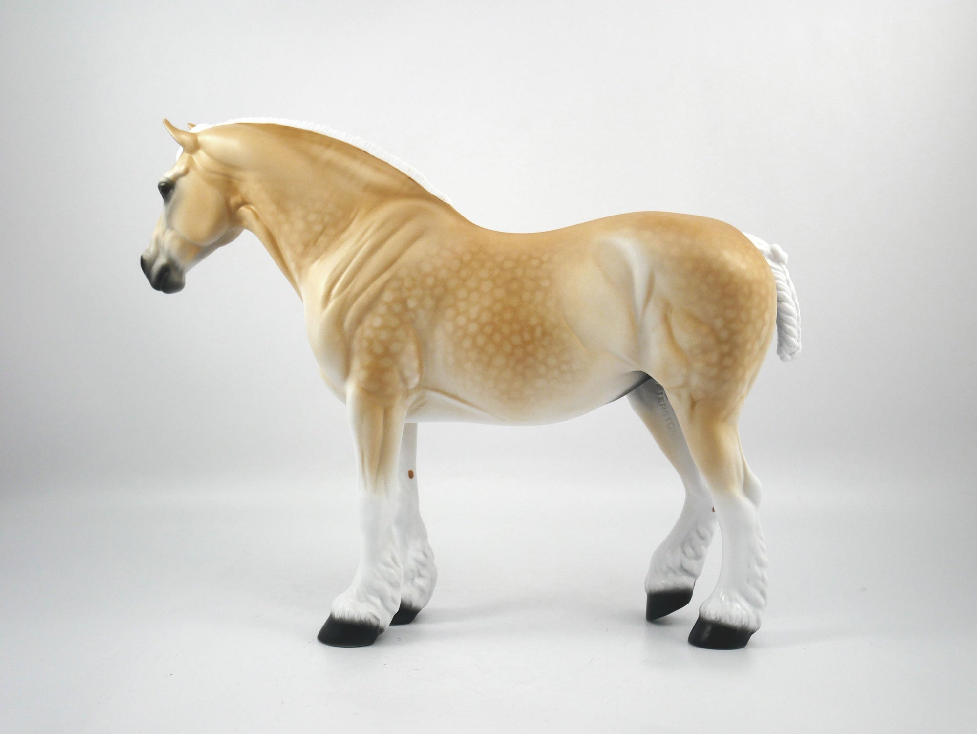 Powder Puff-OOAK Heavy Draft Mare Painted by Audrey Dixon SB21