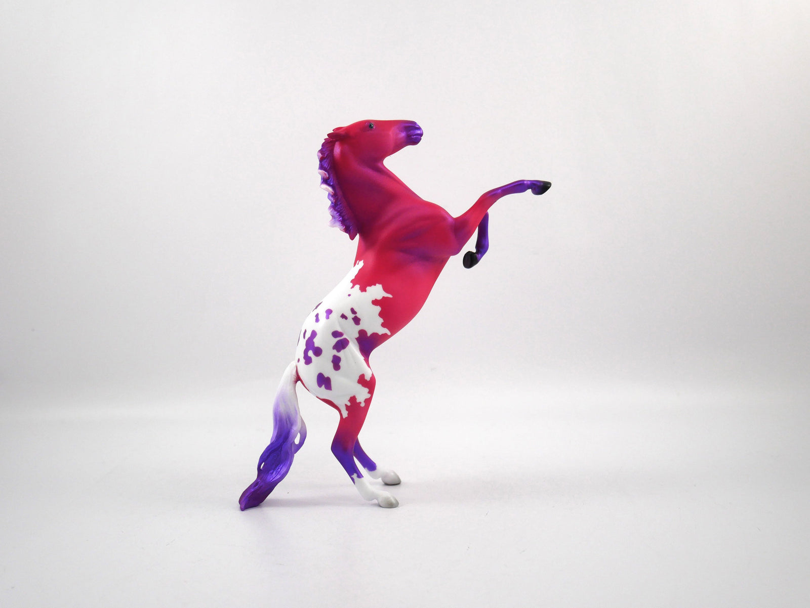 Put a Ring On it-OOAK Deco Rearing Pebbles SB21