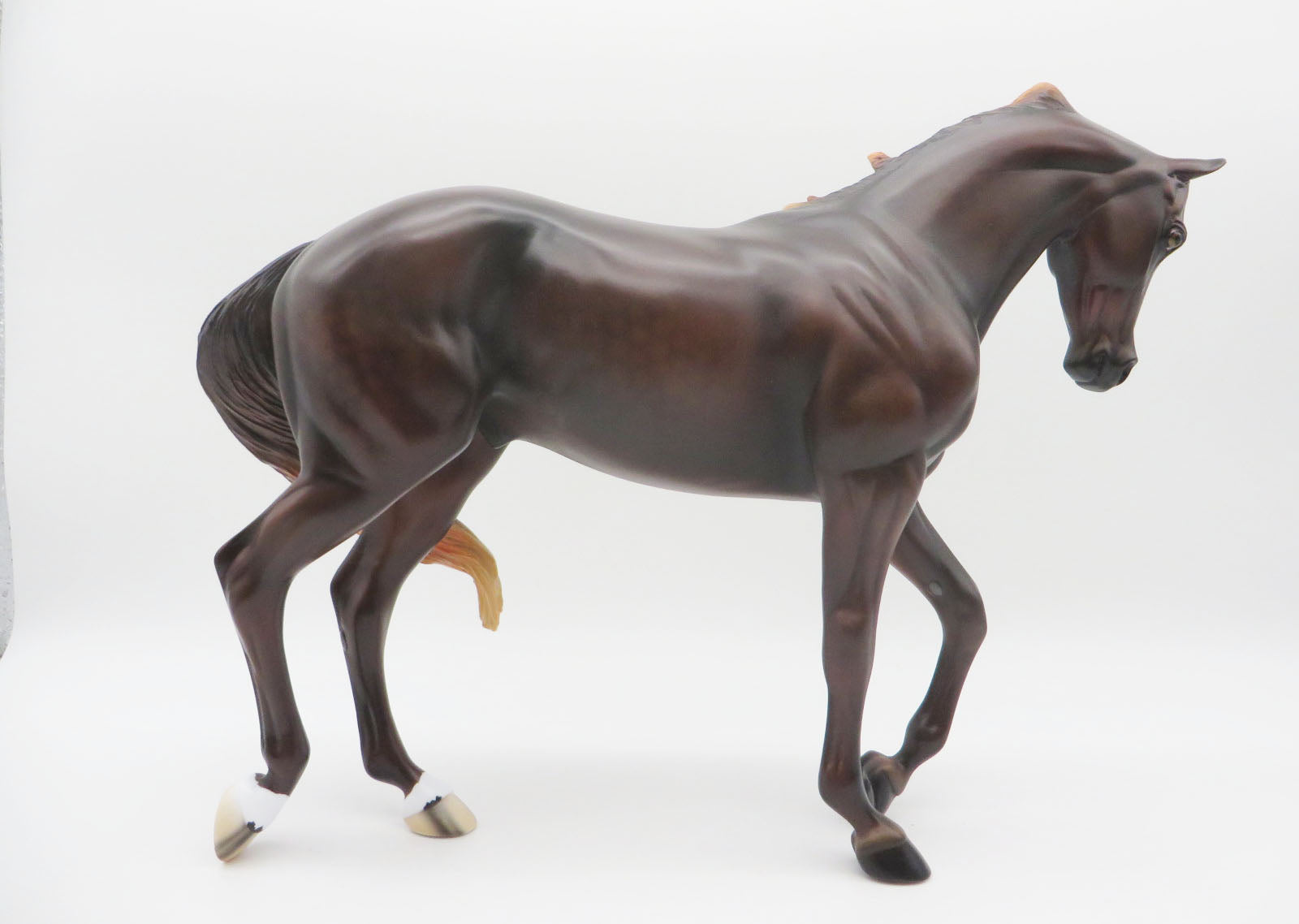 Robin Hood - LE 30 - Dappled Chestnut Thoroughbred - Classic Literature Series LIMITED TO ONE PER PERSON !!