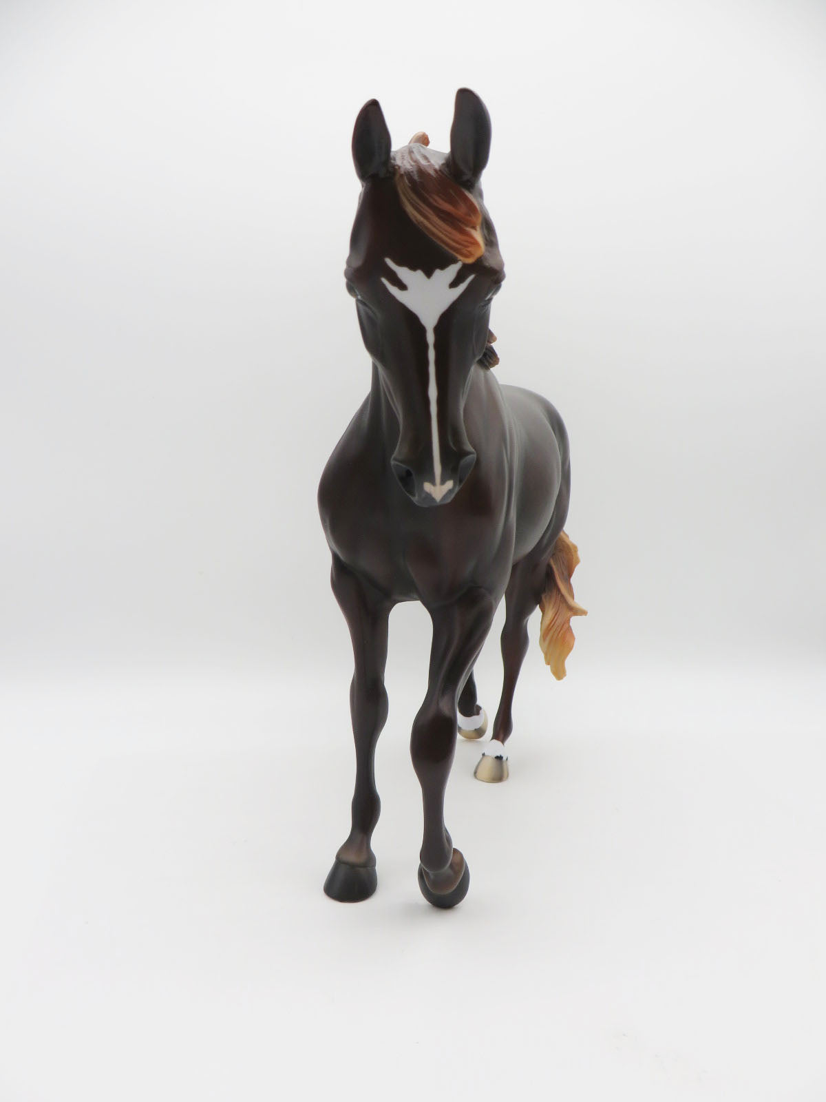 Robin Hood - LE 30 - Dappled Chestnut Thoroughbred - Classic Literature Series LIMITED TO ONE PER PERSON !!