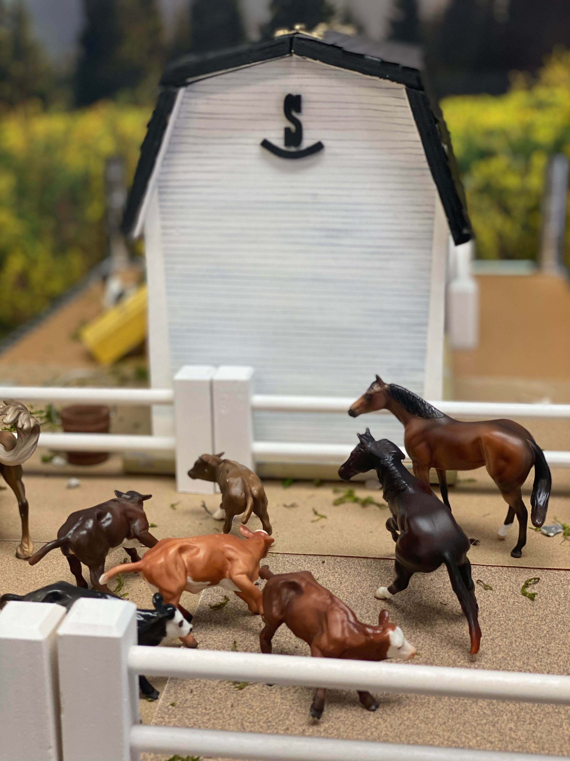 Rockin&#39; S Ranch - OOAK - Chip Barn Scene Set  SHCF23 Best Offer