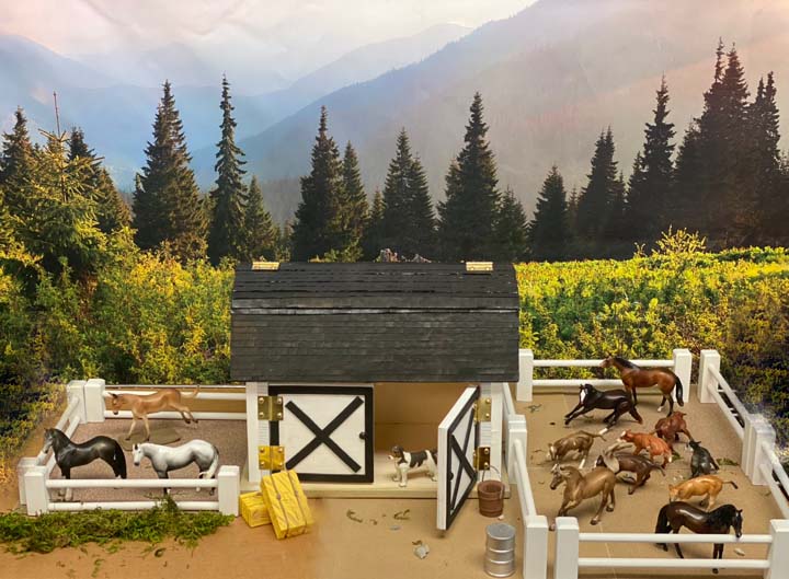 Rockin&#39; S Ranch - OOAK - Chip Barn Scene Set  SHCF23 Best Offer