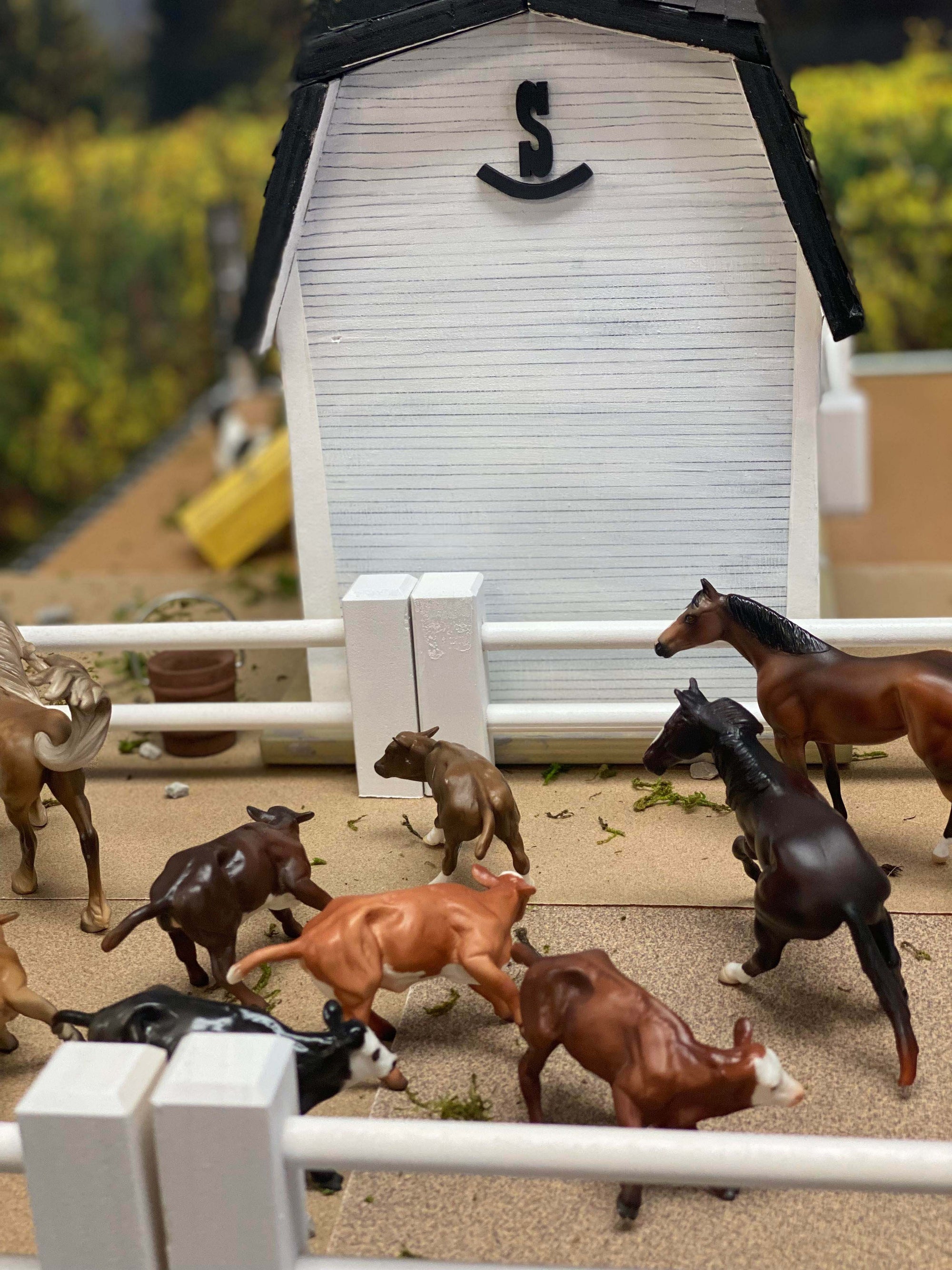 Rockin&#39; S Ranch - OOAK - Chip Barn Scene Set  SHCF23 Best Offer