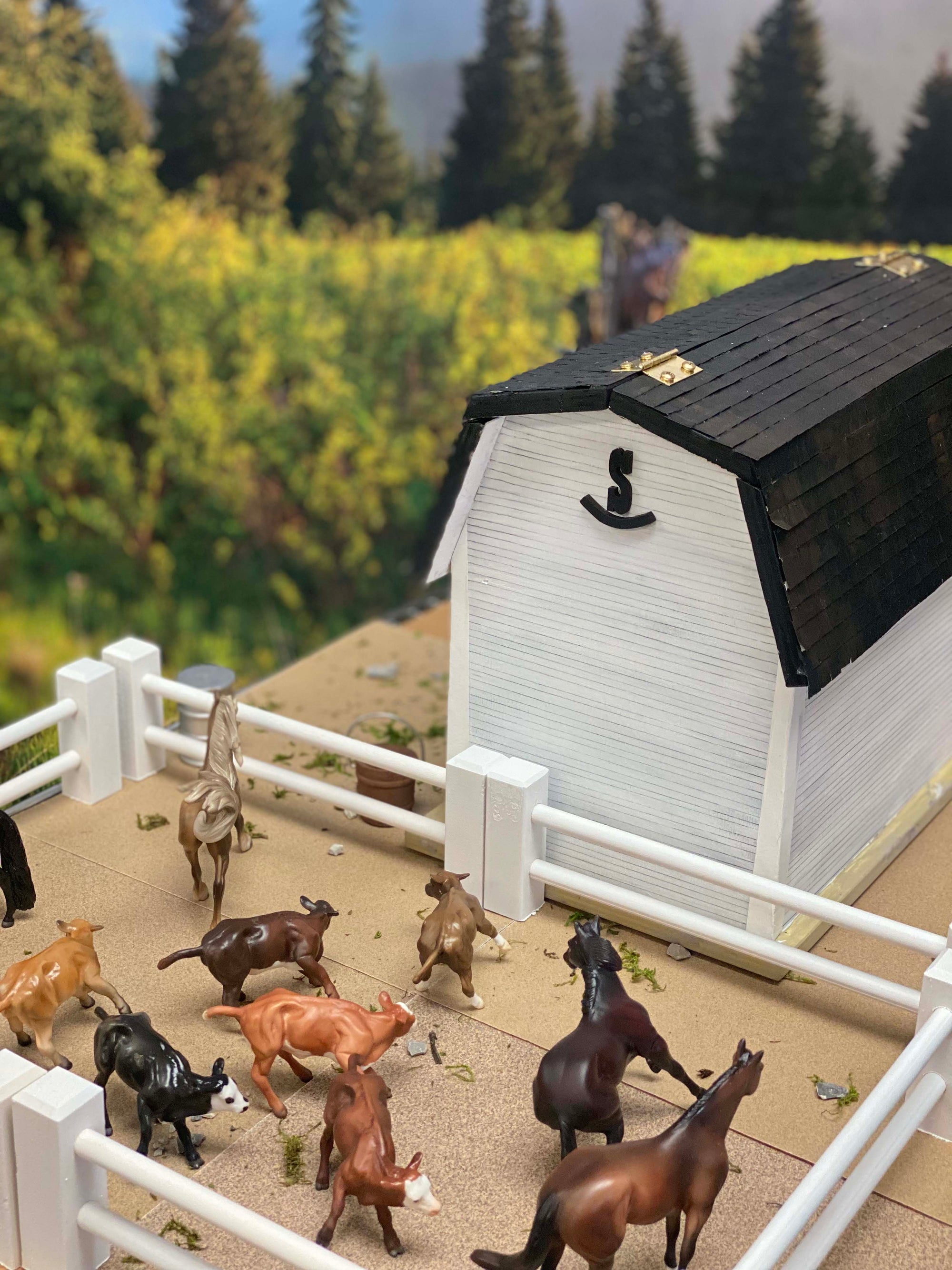 Rockin&#39; S Ranch - OOAK - Chip Barn Scene Set  SHCF23 Best Offer