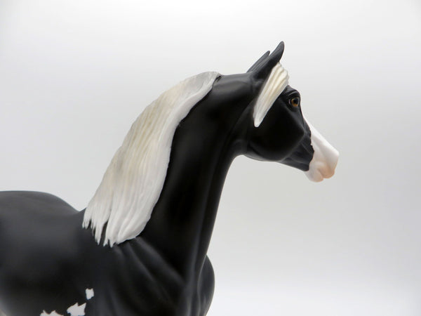 Scorpius-OOAK Black Pinto Morgan SHCF 2021 - Stone Horses