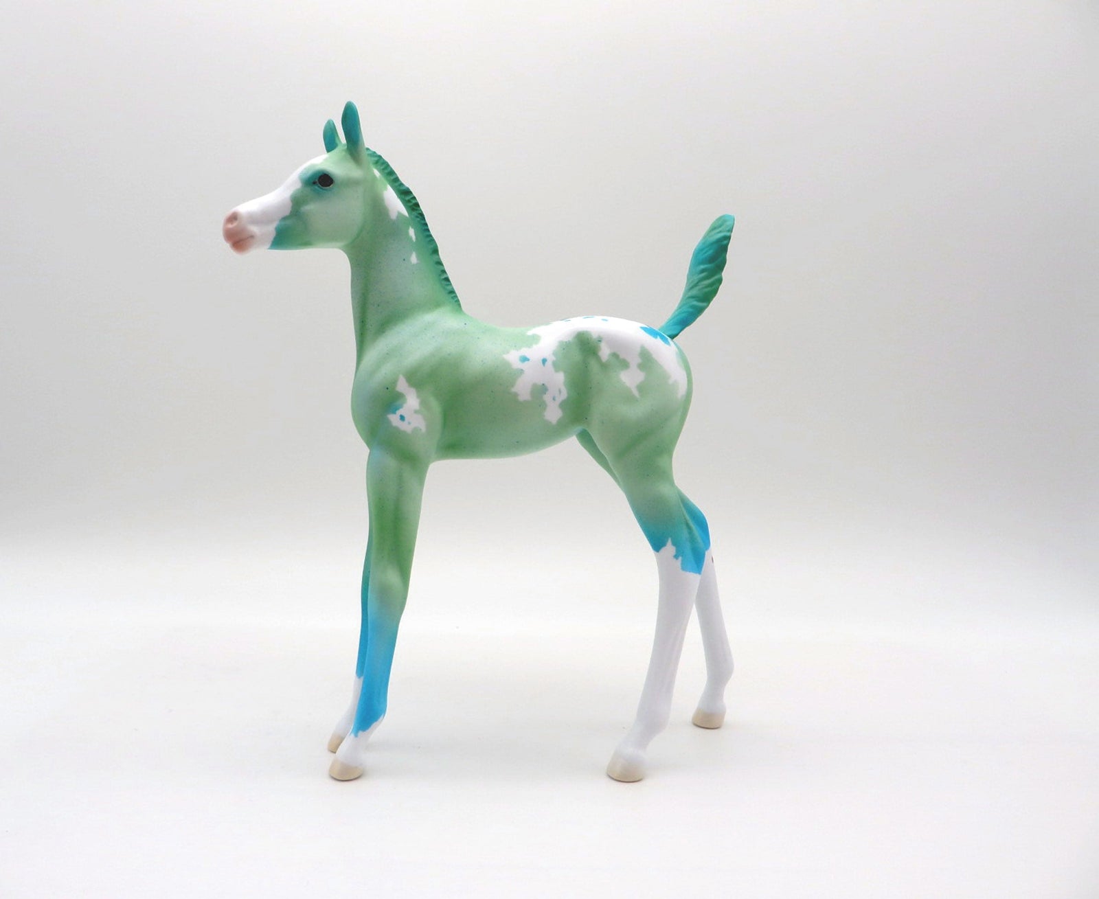 SEA GREEN-OOAK DECO ARABIAN FOAL Easter 2021