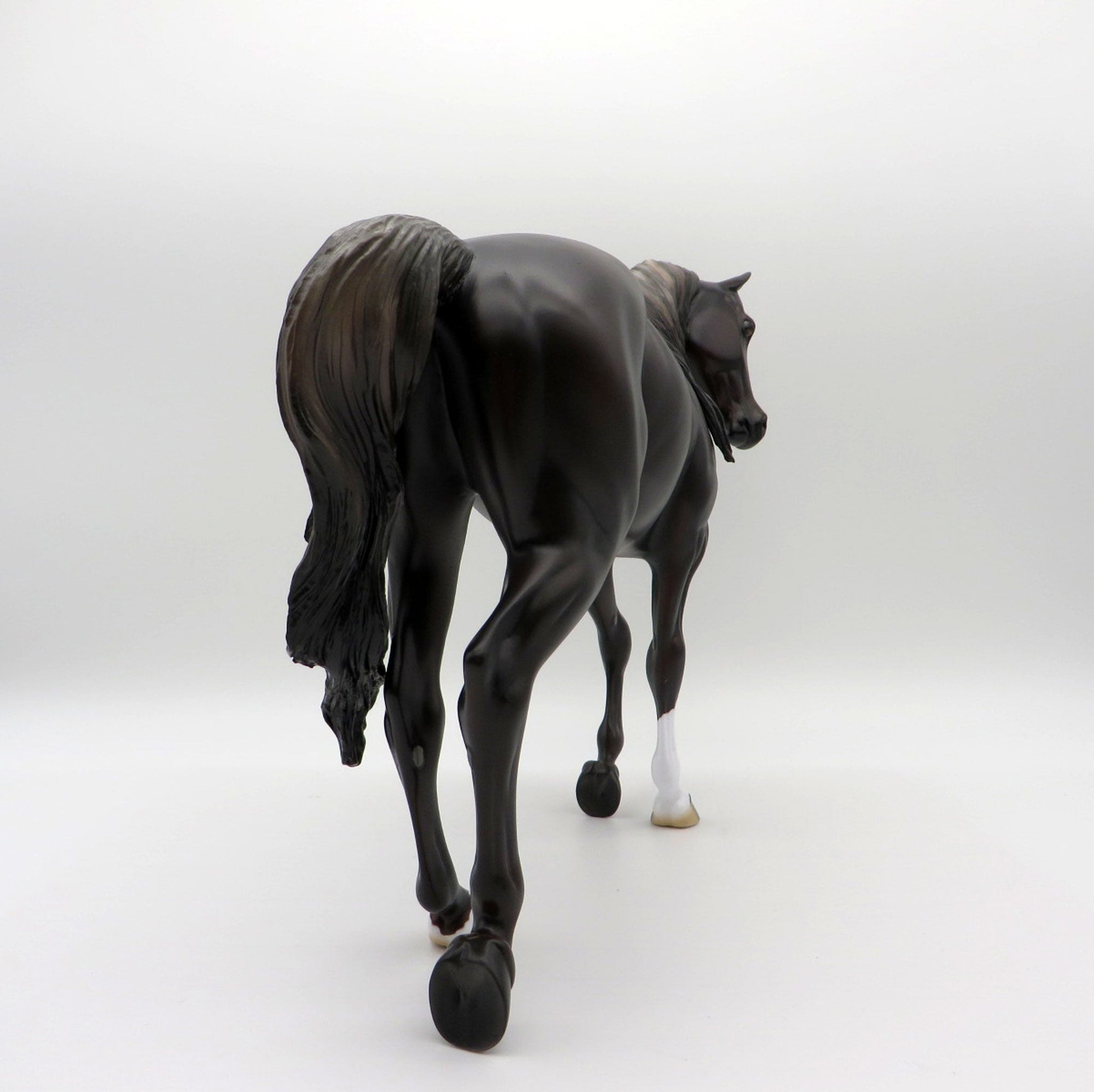 Selene LE-20 (CM) Liver Chestnut Thoroughbred Painted By Ellen Robbins  EQ 21