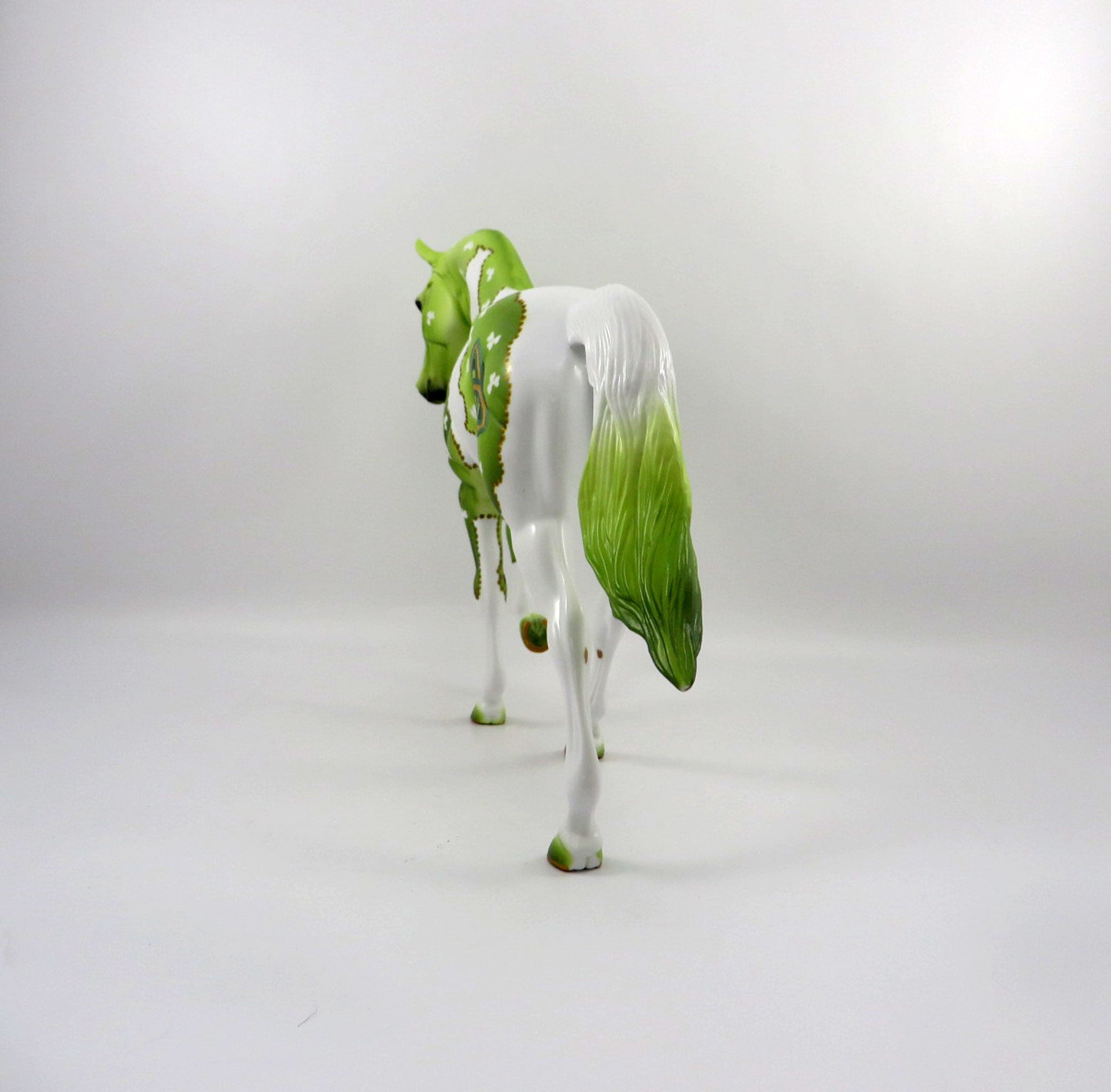 Shamrock-ooak TWH St. Patricks Day decorator Bingo 3/21