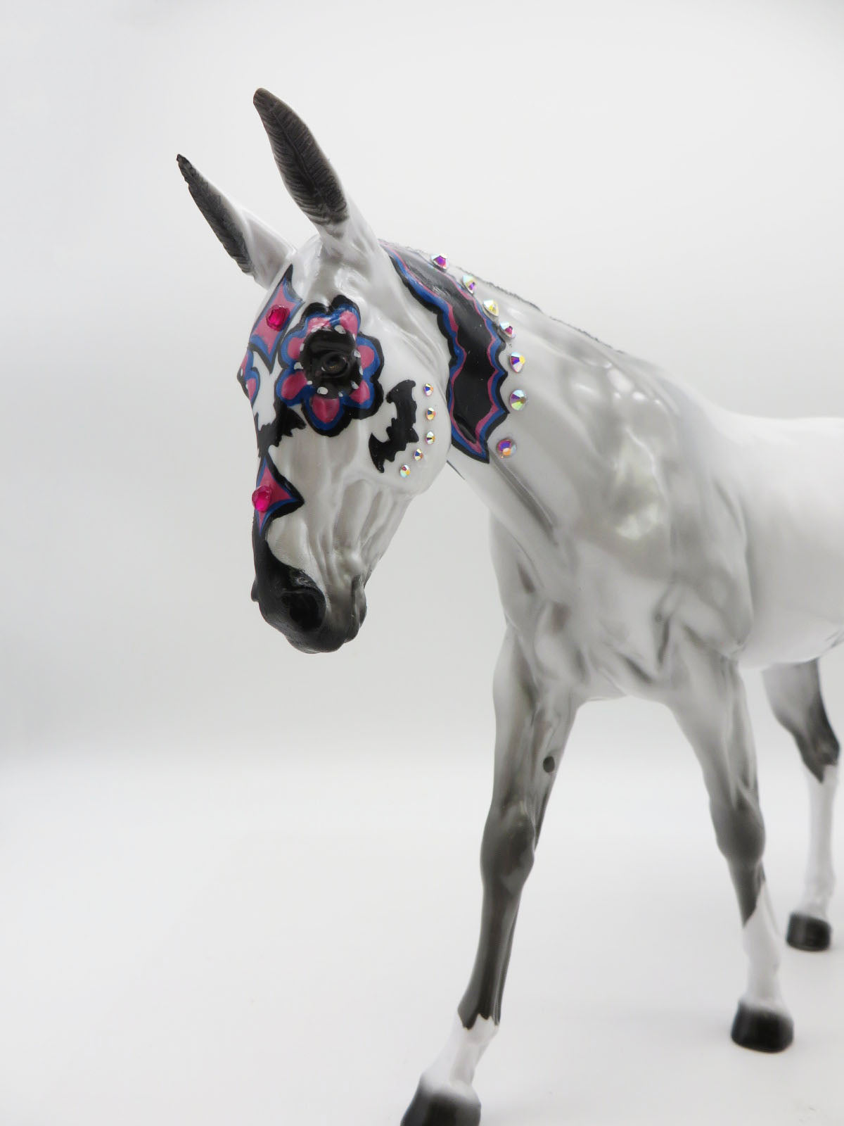 SHEER BATS - OOAK DECORATOR SUGAR SKULL MULE BY DAWN QUICK LHS 22