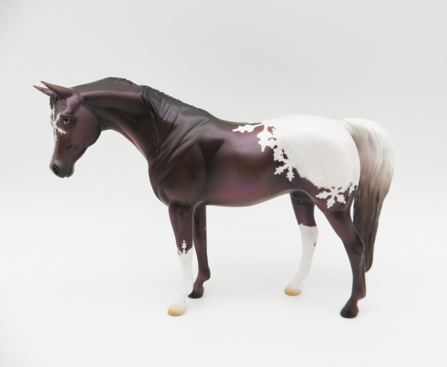 Snow Baby - OOAK Christmas Decorator Pebble Arabian By Ashley Palmer - Christmas Tails 2022 - CT22