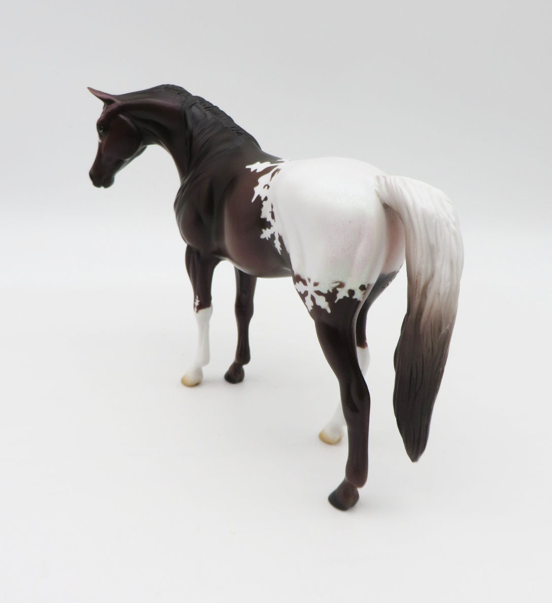 Snow Baby - OOAK Christmas Decorator Pebble Arabian By Ashley Palmer - Christmas Tails 2022 - CT22