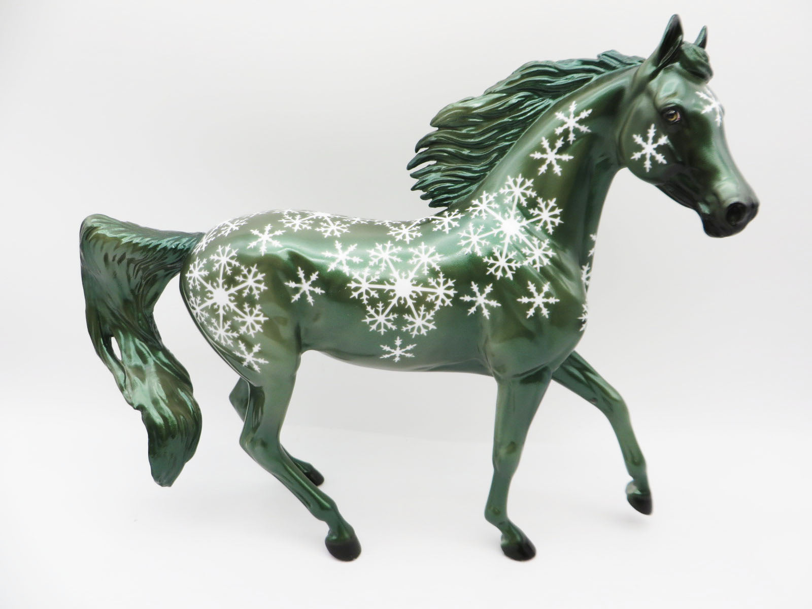 Snow Queen - OOAK - Decorator Arabian Mare By Dawn Quick- Christmas Tails 2022 - CT22
