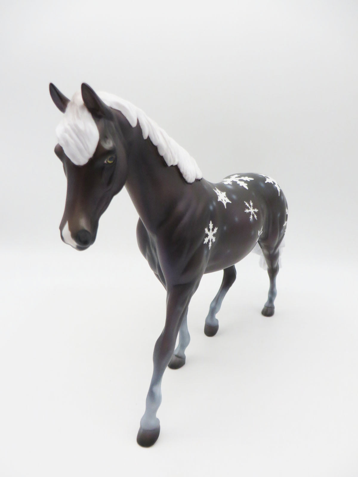 Snowie - OOAK - Decorator Pony - by Ashley Palmer - CT22