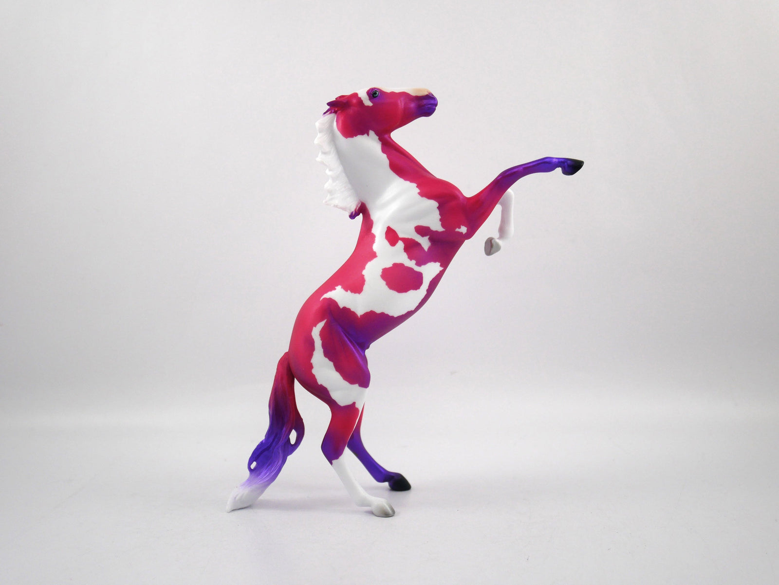 Sweet Nothings-OOAK Deco Rearing Pebbles SB21