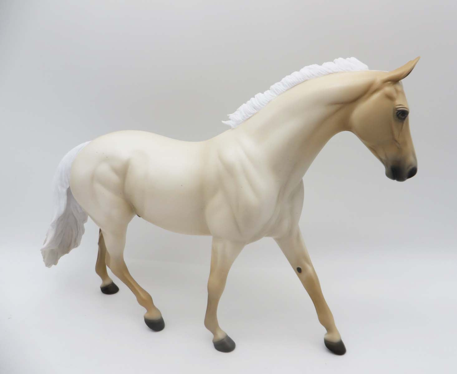 GLOSSY Tate - LE 5 - Palomino Roan Pony By Ellen Robbins