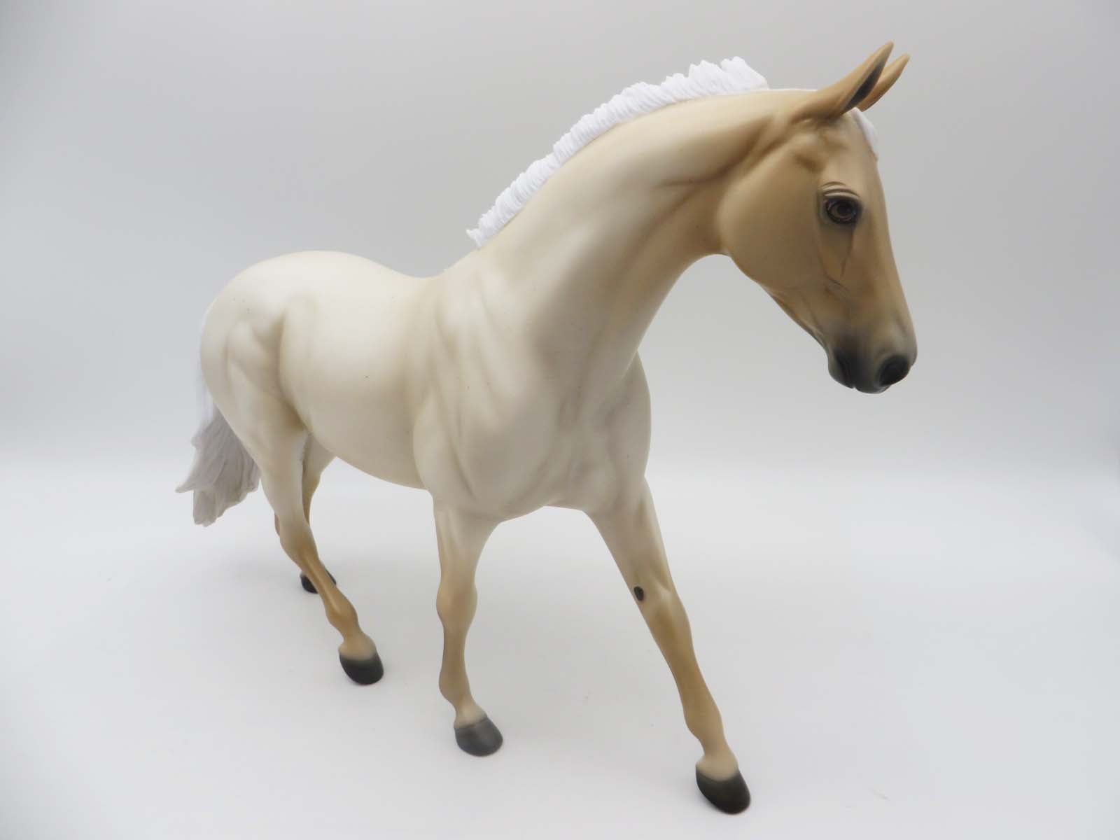 GLOSSY Tate - LE 5 - Palomino Roan Pony By Ellen Robbins