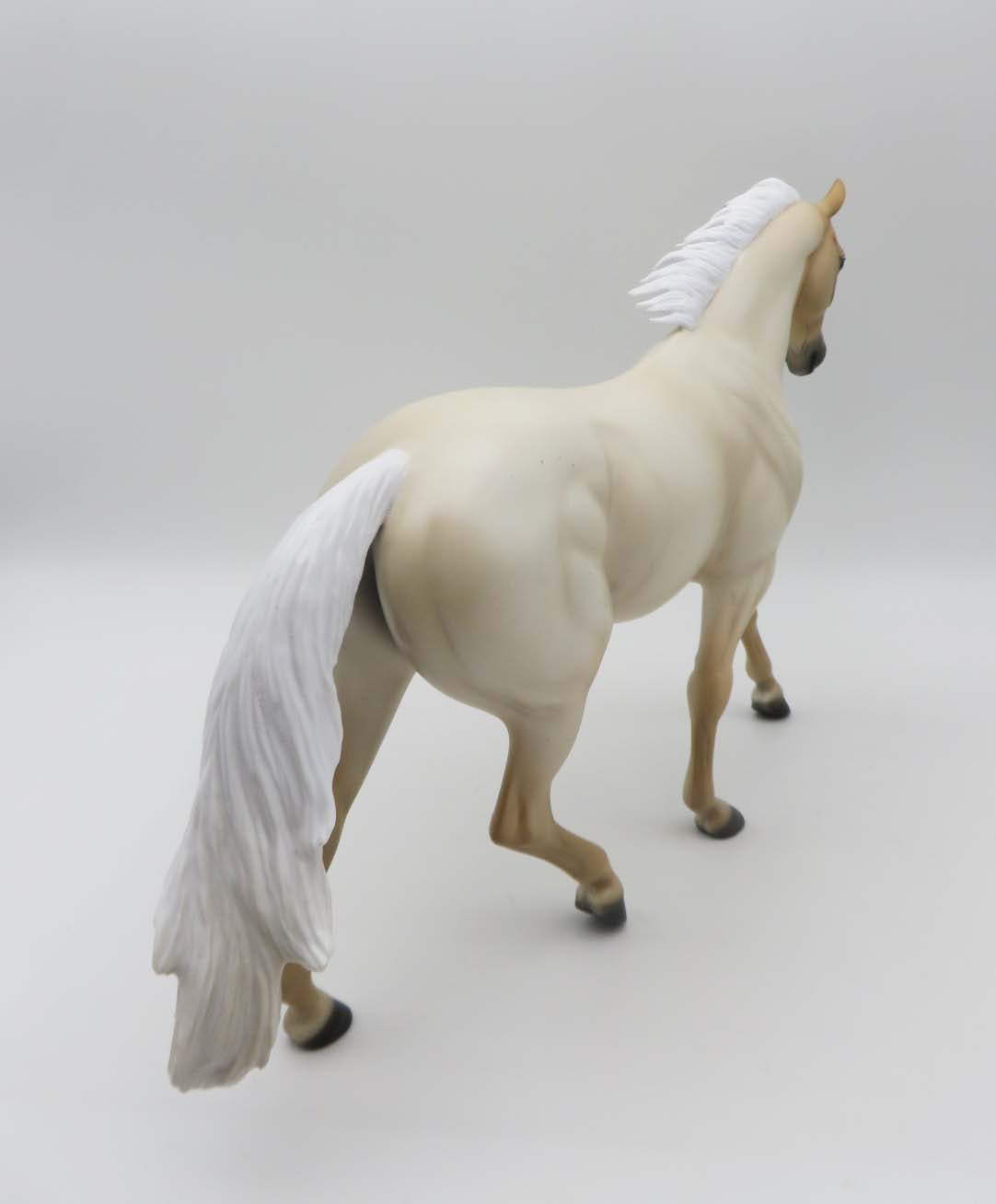 GLOSSY Tate - LE 5 - Palomino Roan Pony By Ellen Robbins
