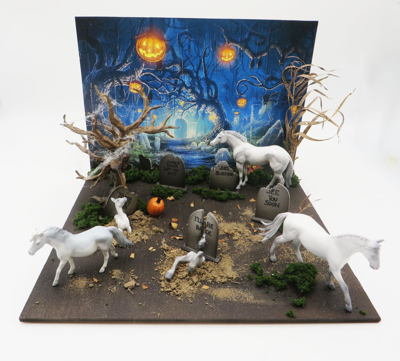 The Willy Bebach Community Graveyard - OOAK - BEST OFFER - Custom Graveyard Chip Collection Painted By Jess Hamill  - MM22