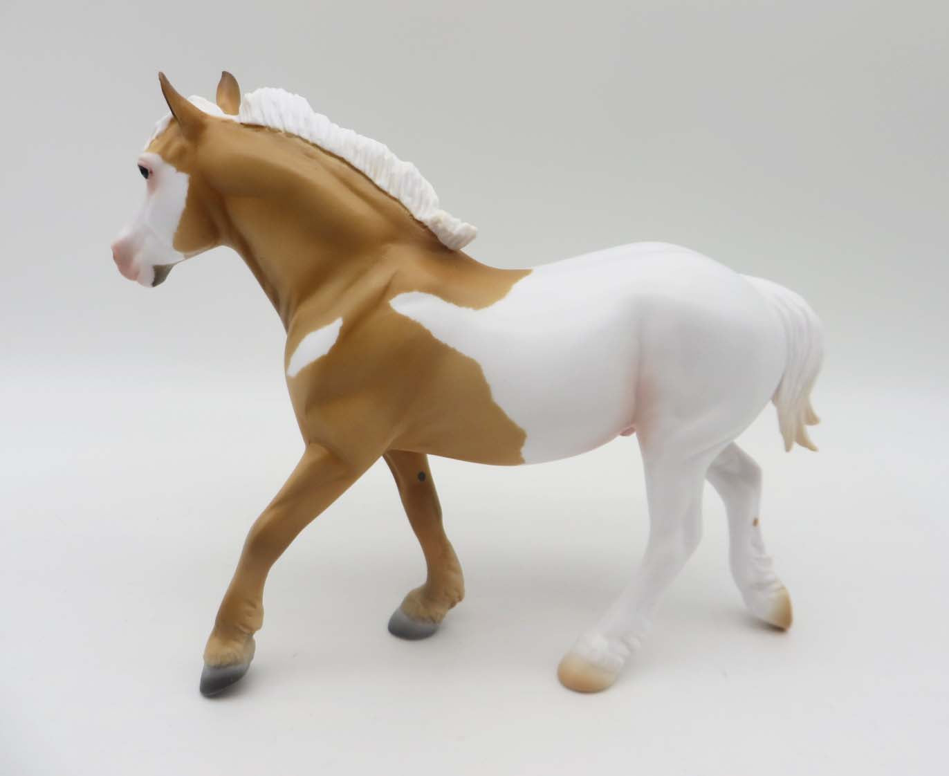 Tom Sawyer - Palomino Splash Overo Pebble Draft By Ashley Palmer - Classical Literature Series 2023 4/21/23 CL23